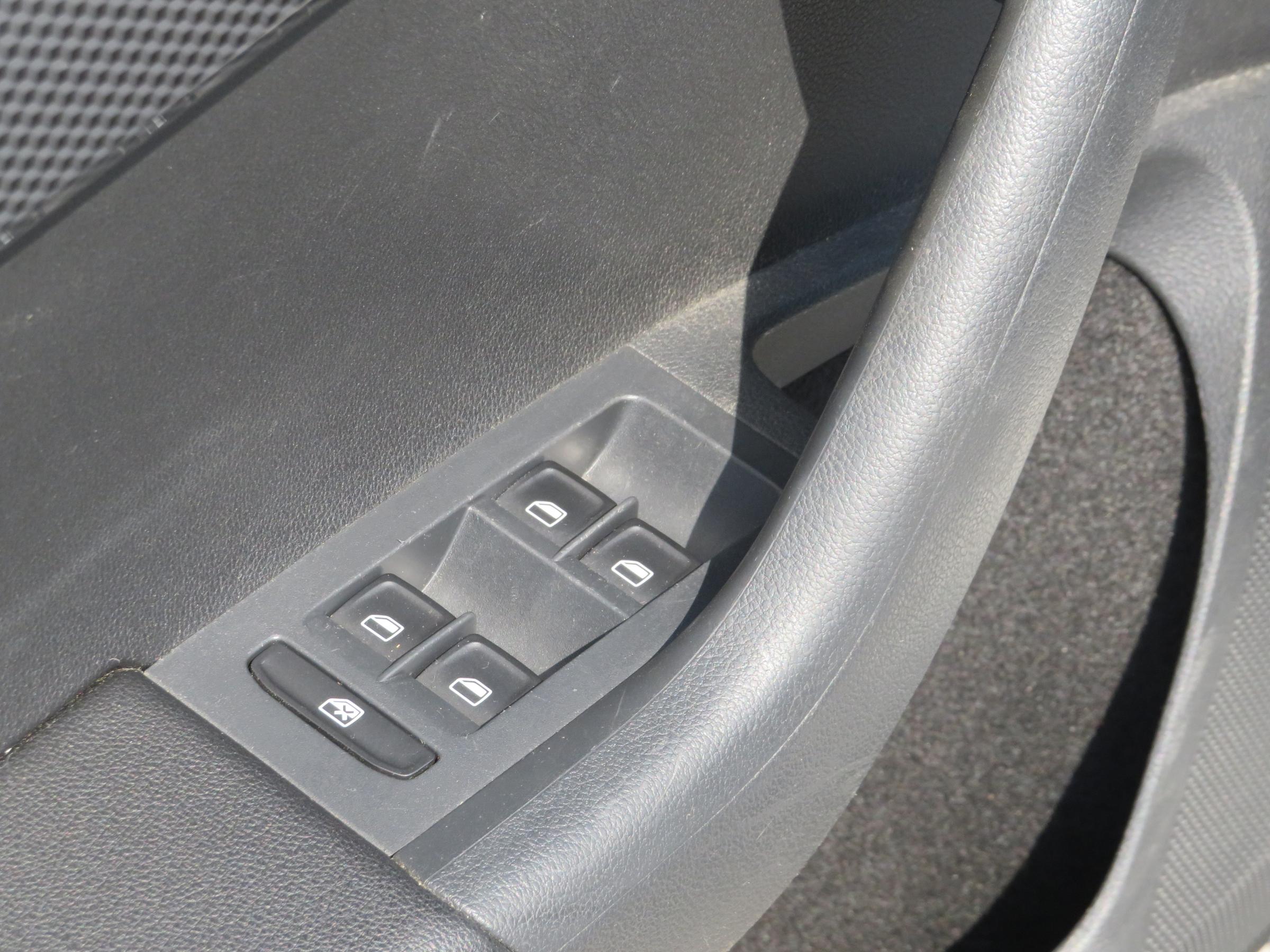 Škoda Octavia III, 2014 - pohled č. 13