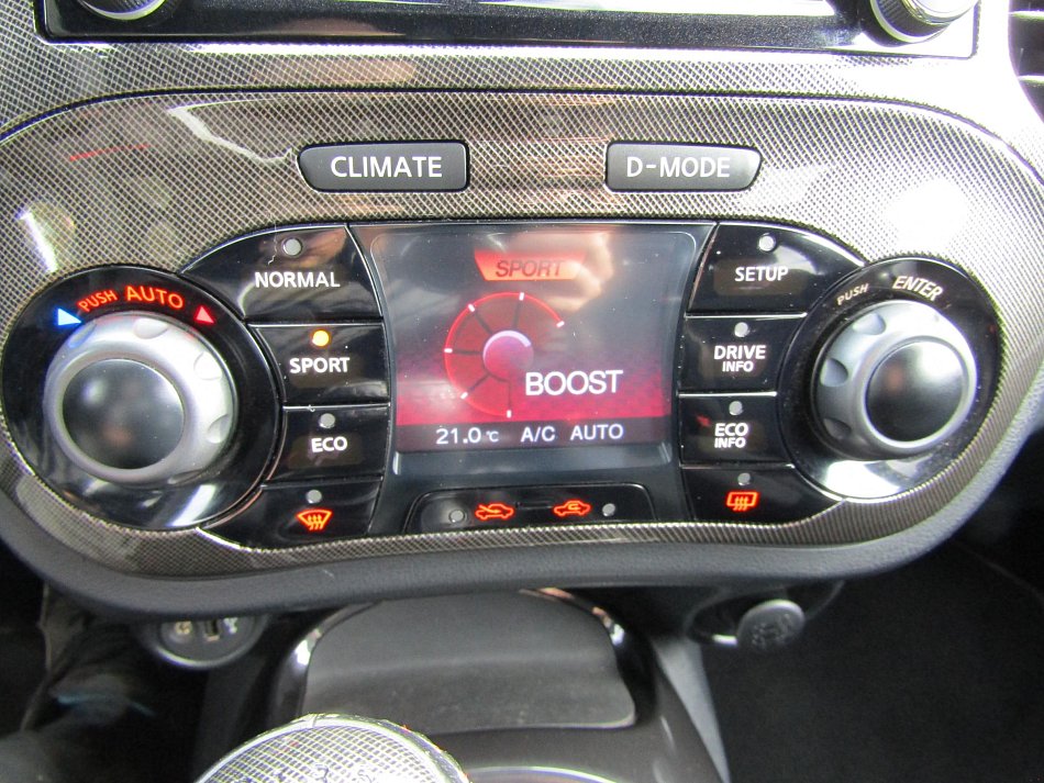 Nissan Juke 1.6 T-GDi 