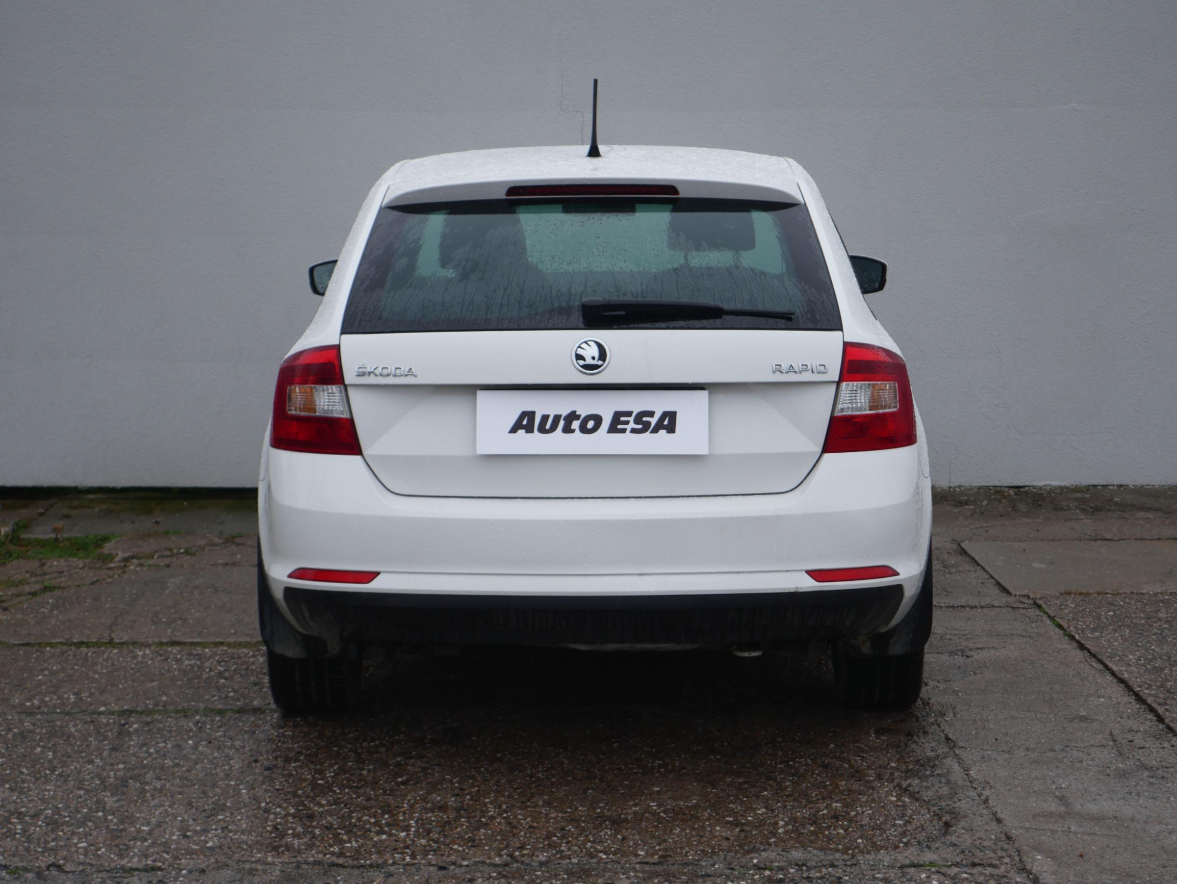 Škoda Rapid, 2015 - pohled č. 5