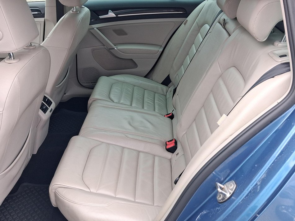 Volkswagen Golf 2.0 TDi Highline