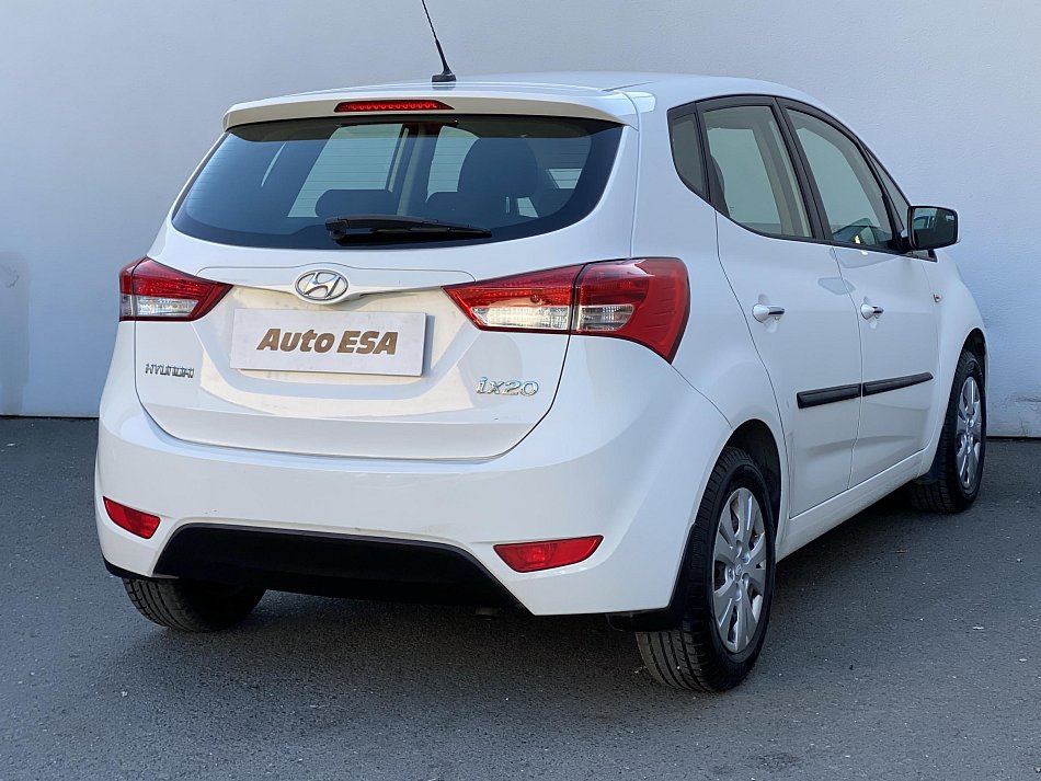Hyundai Ix20 1.4 i 