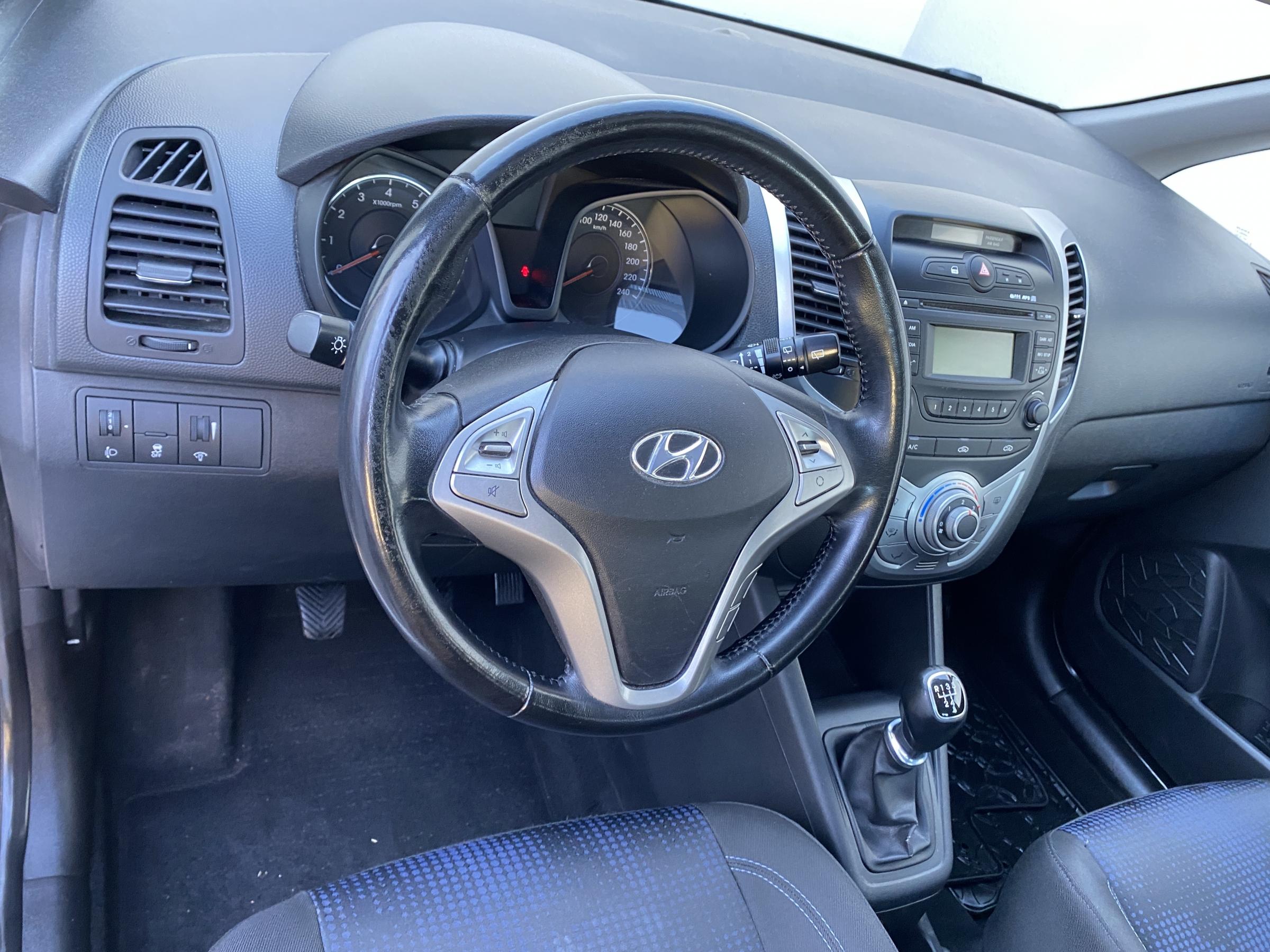 Hyundai ix20, 2013 - pohled č. 12