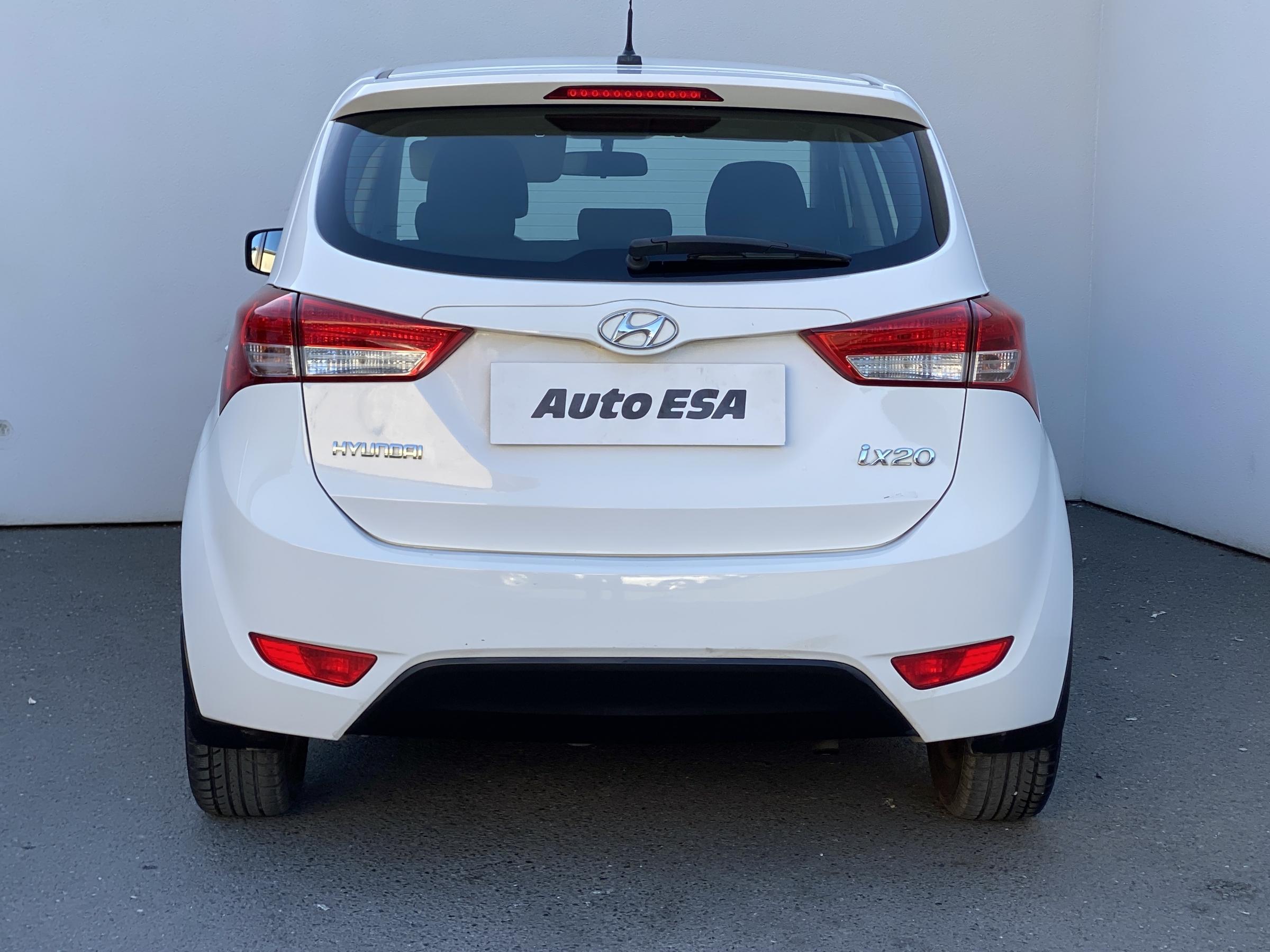 Hyundai ix20, 2013 - pohled č. 5