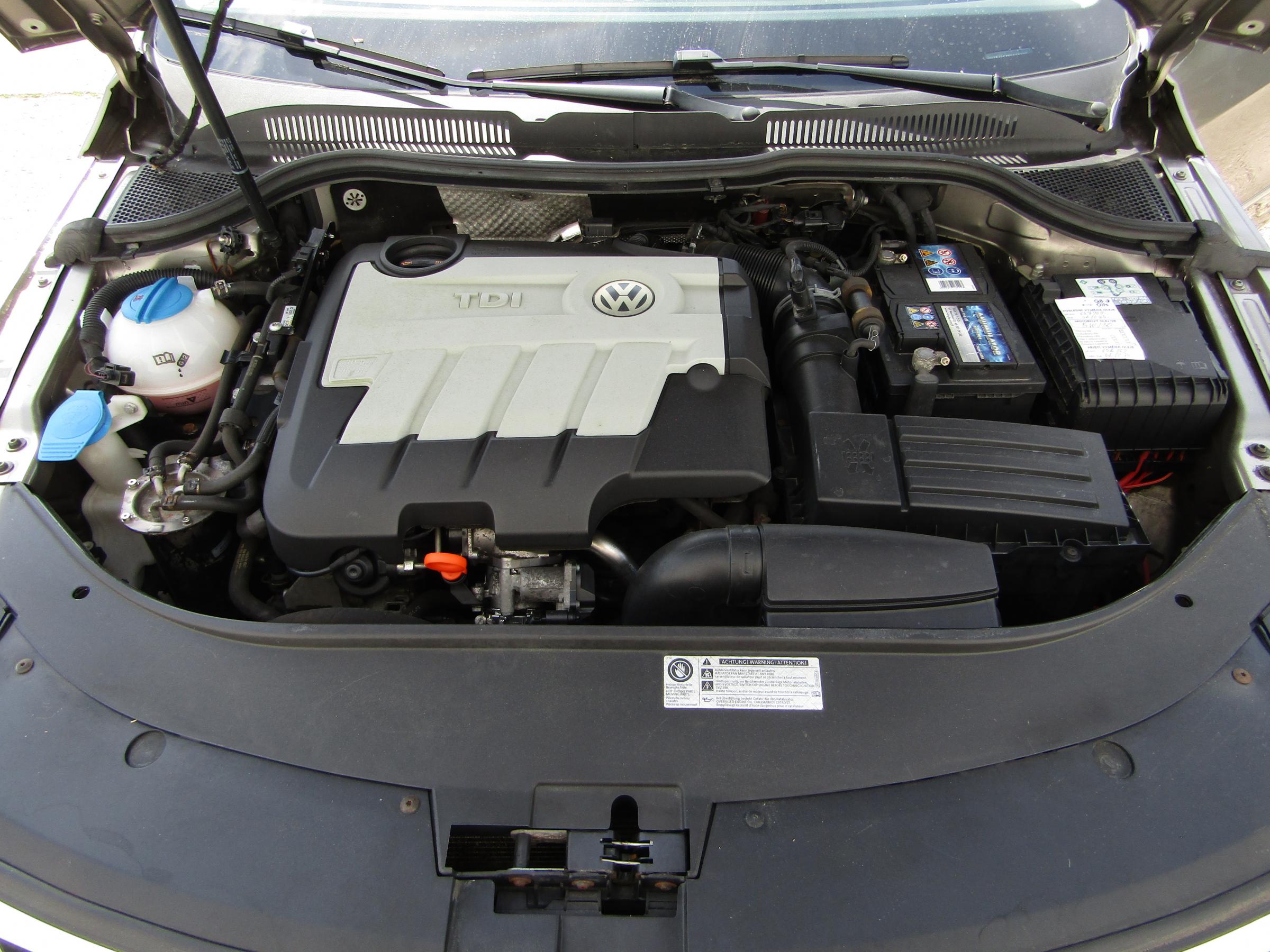 Volkswagen Passat CC, 2010 - pohled č. 7