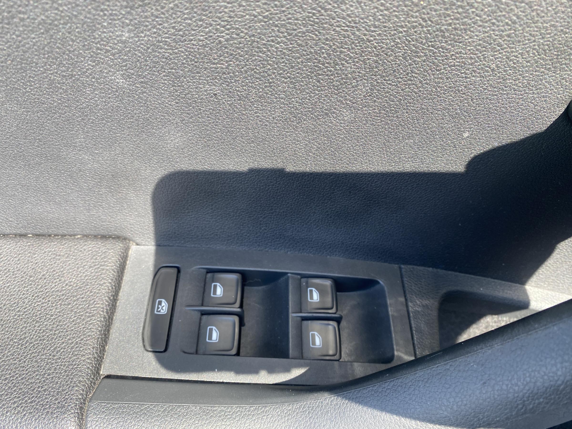 Škoda Octavia III, 2012 - pohled č. 27