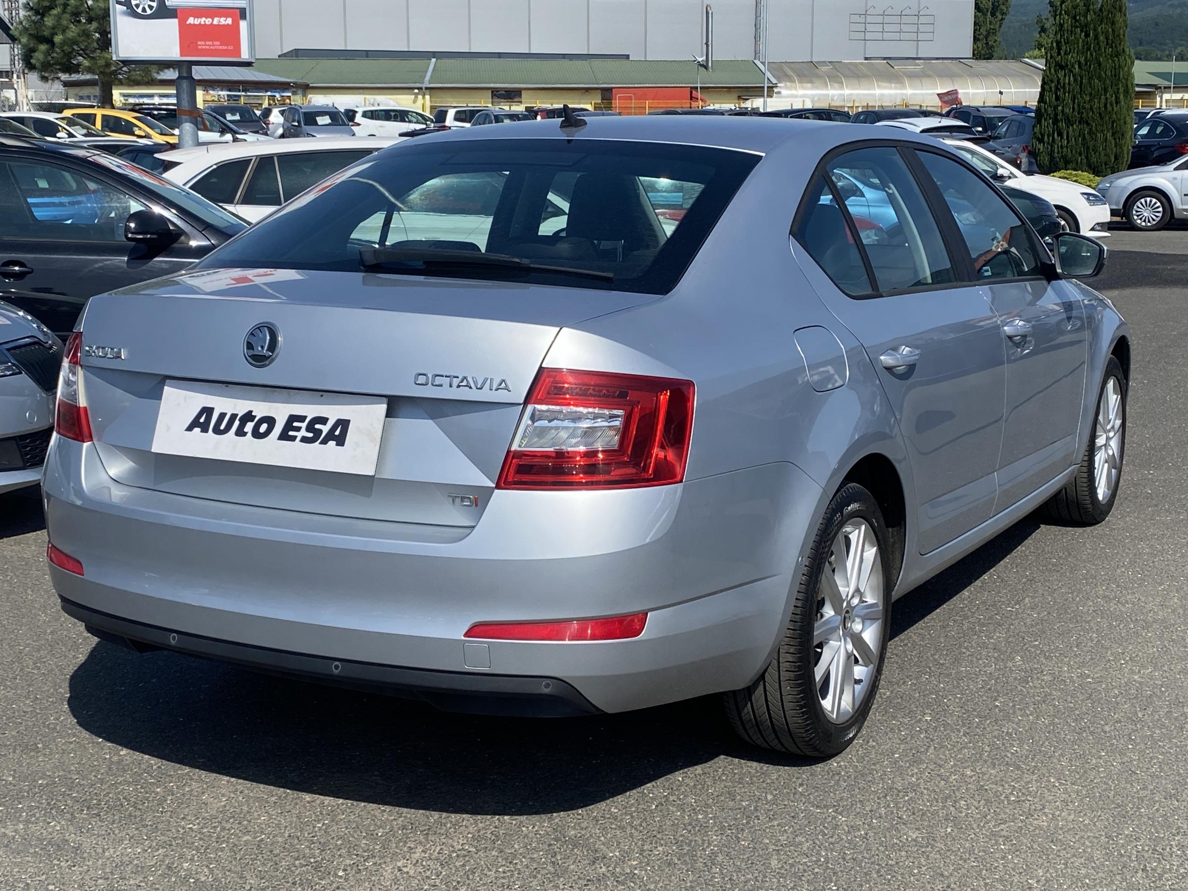 Škoda Octavia III, 2012 - pohled č. 6