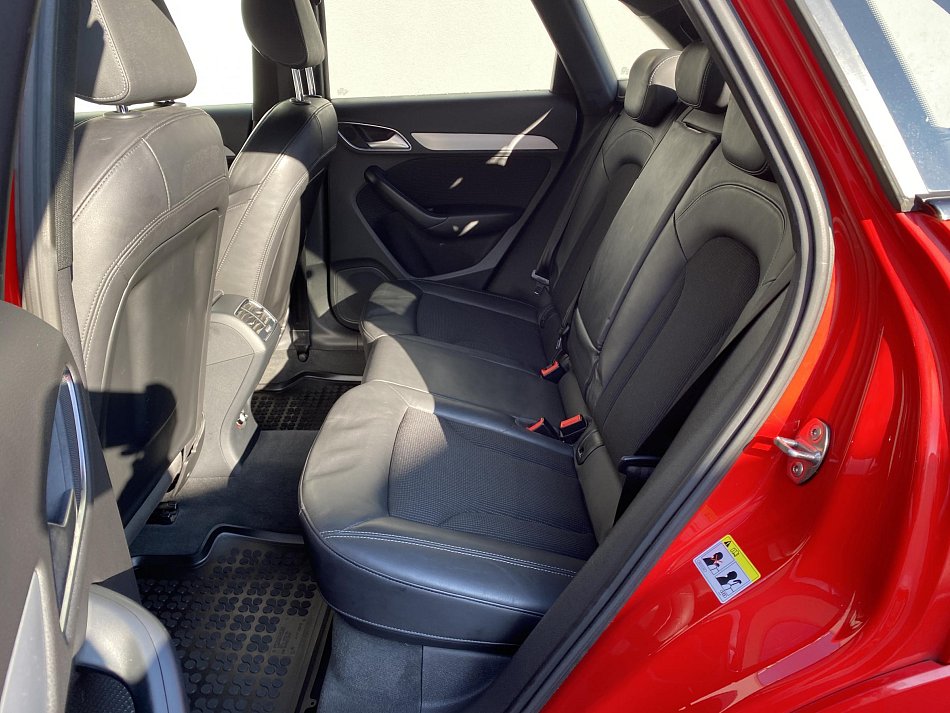 Audi Q3 2.0 TFSI S-line quattro