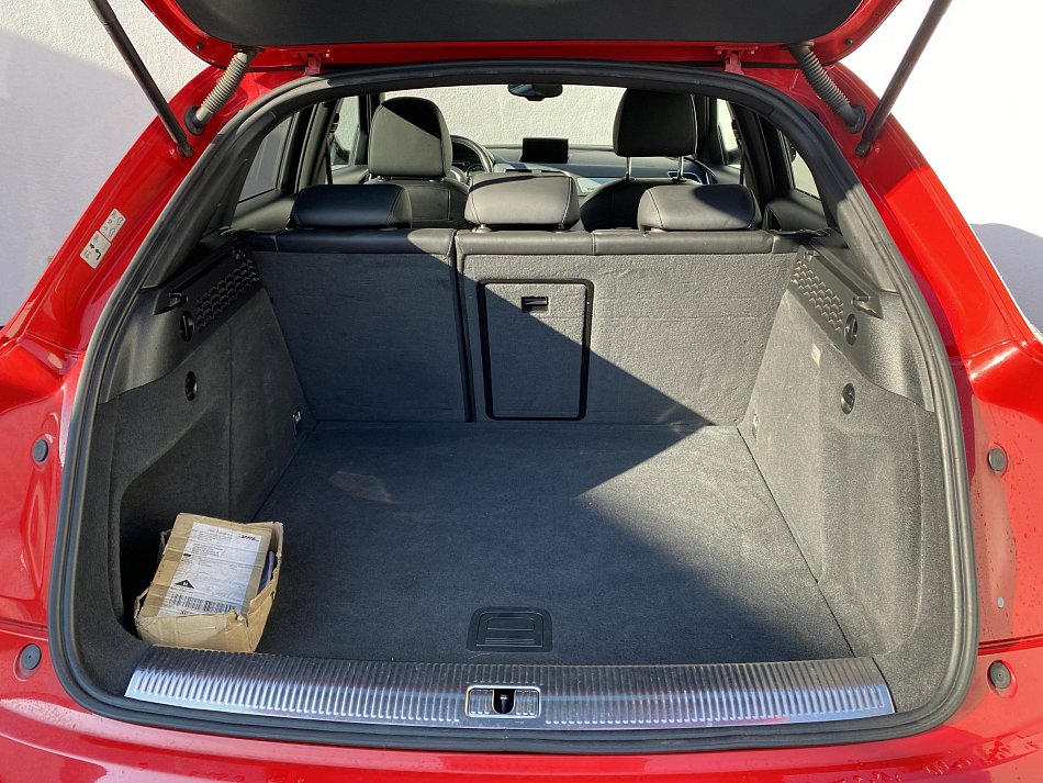 Audi Q3 2.0 TFSI S-line quattro