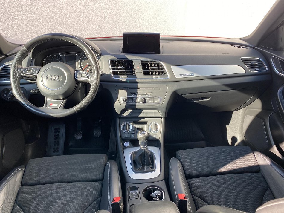 Audi Q3 2.0 TFSI S-line quattro