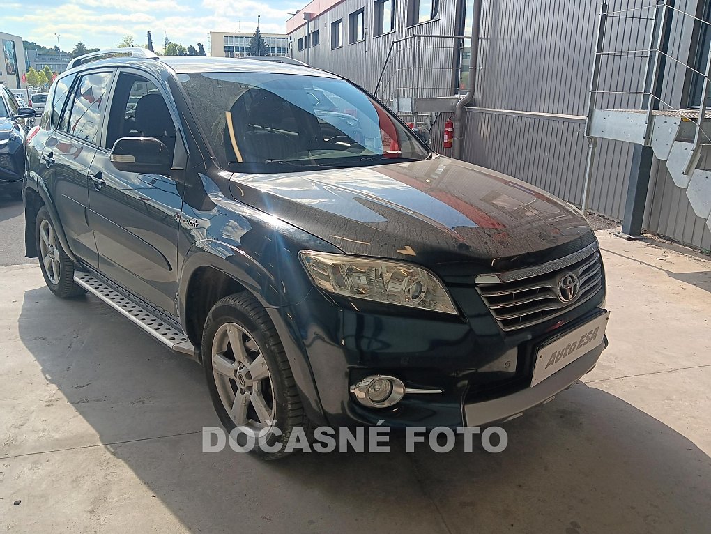 Toyota RAV4 2.2 D 