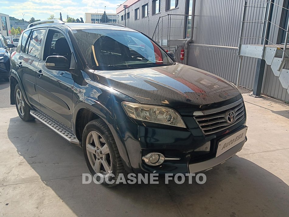 Toyota RAV4 2.2 D 