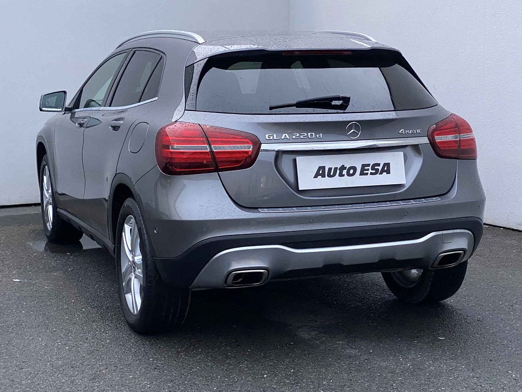 Mercedes-Benz CLA 2.2 CDi  4Matic