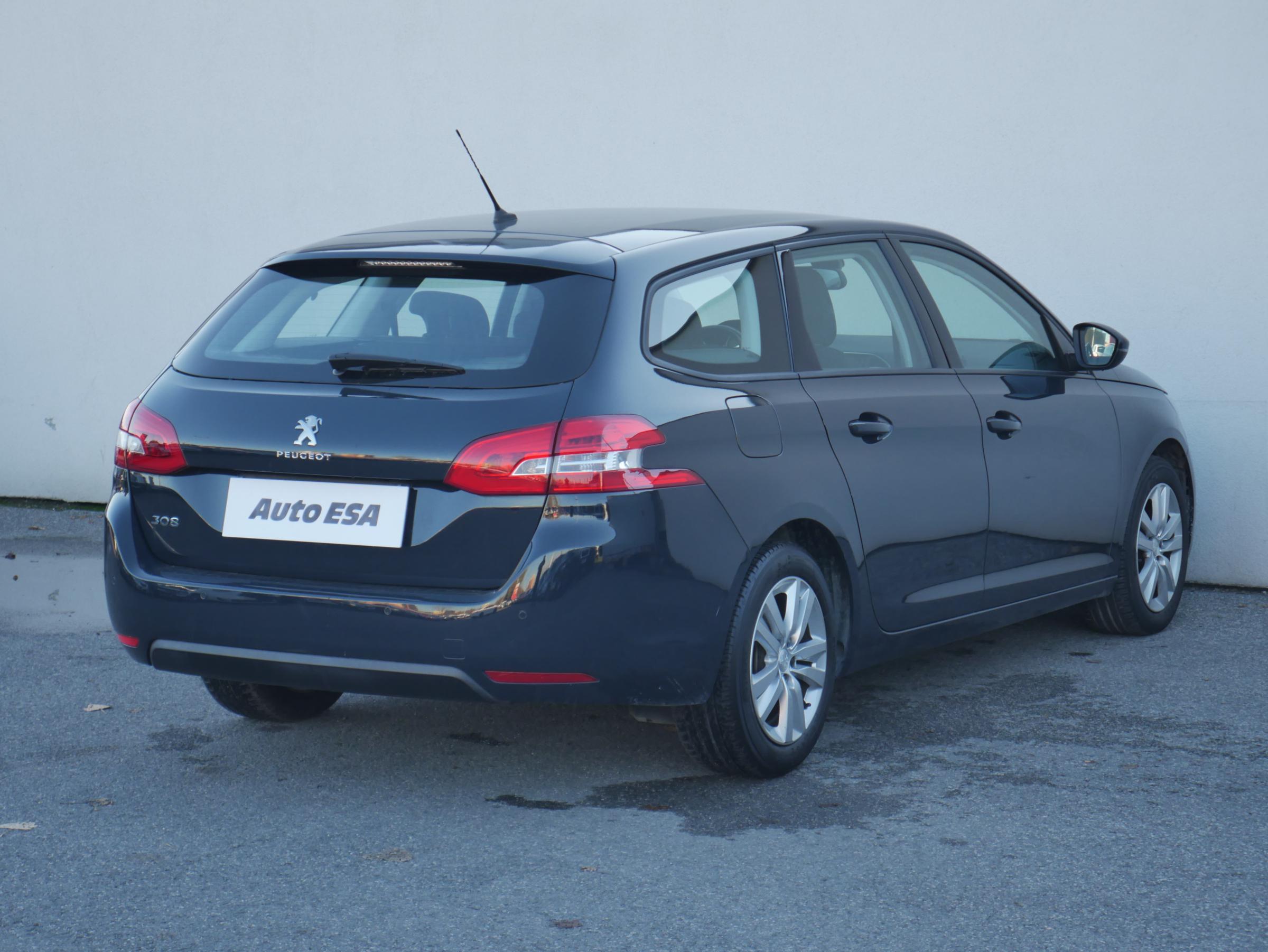 Peugeot 308, 2018 - pohled č. 4