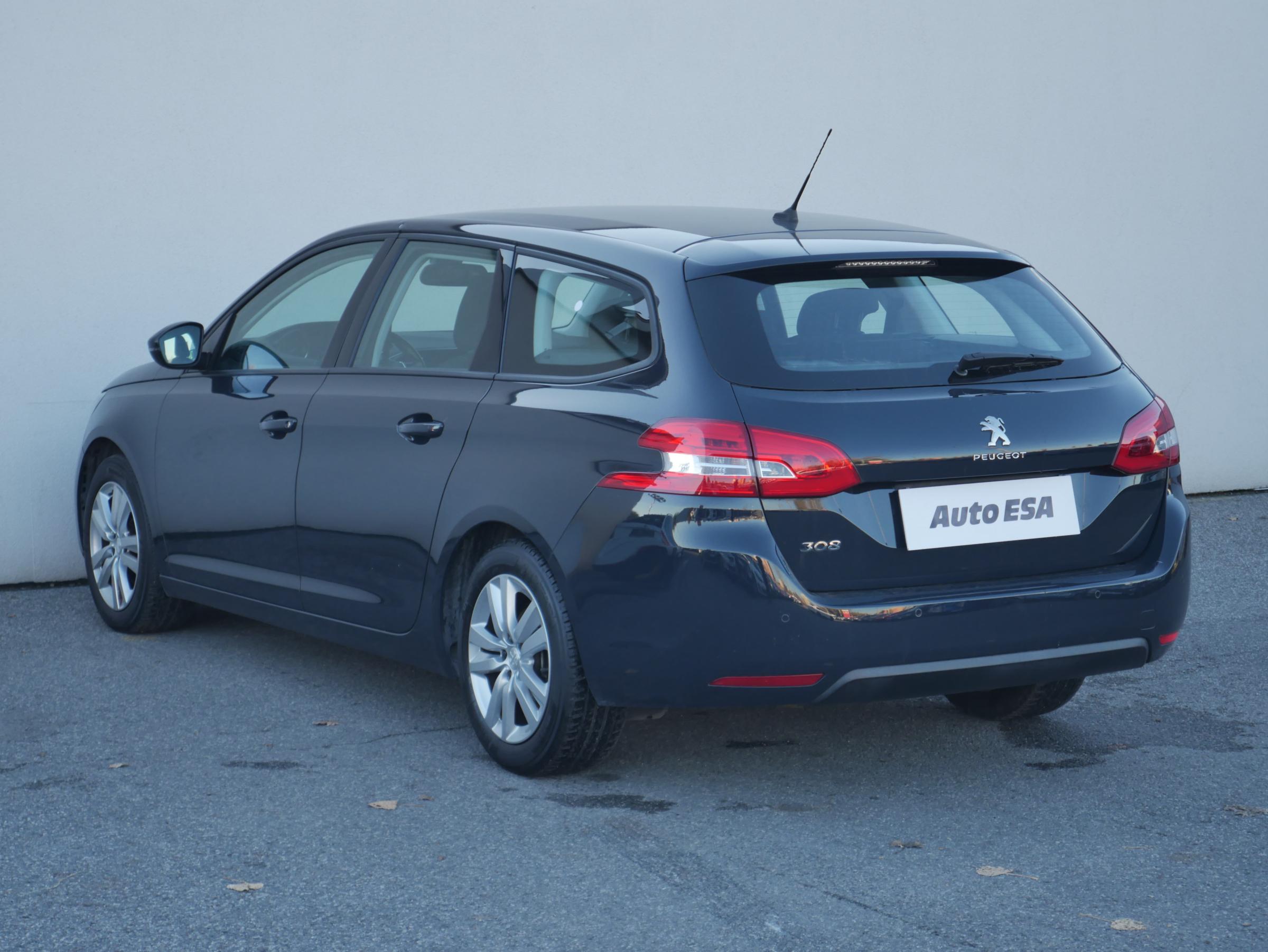 Peugeot 308, 2018 - pohled č. 6
