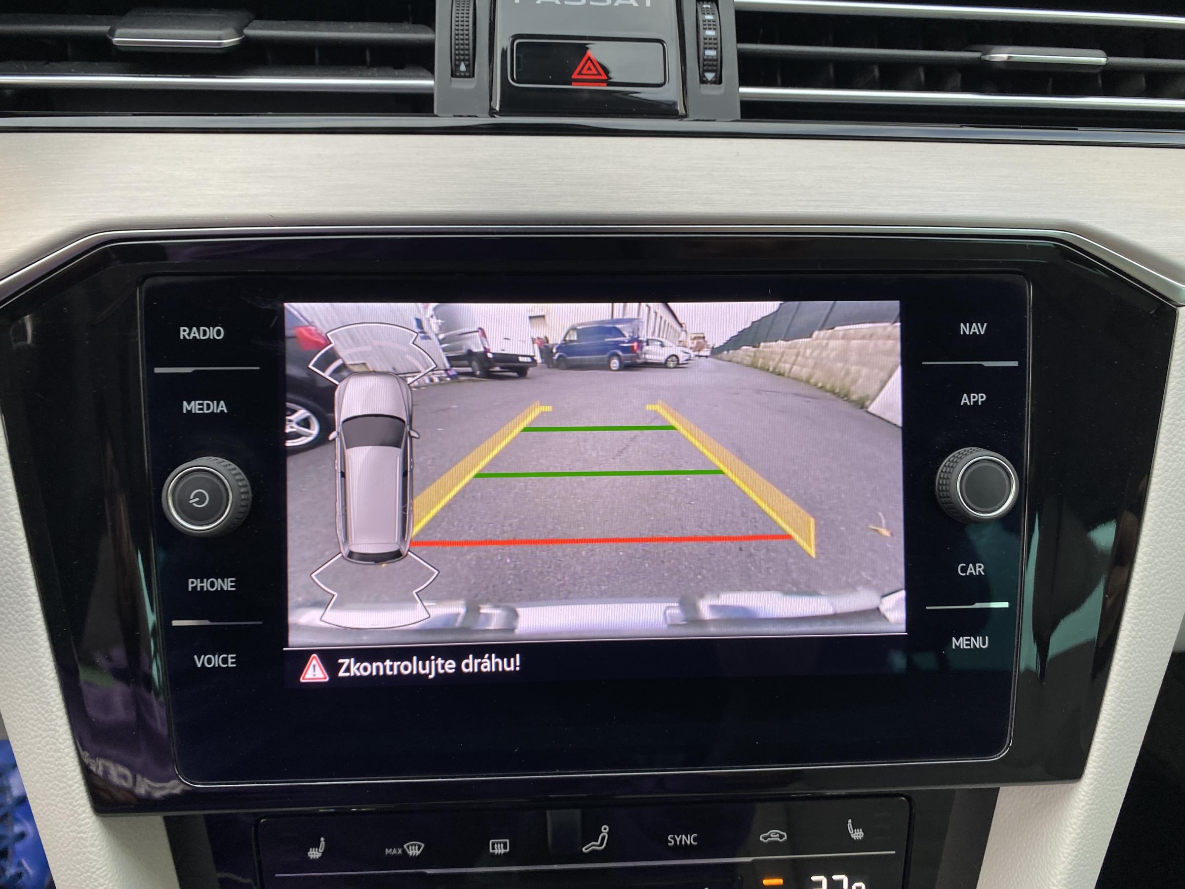 Volkswagen Passat, 2022 - pohled č. 19