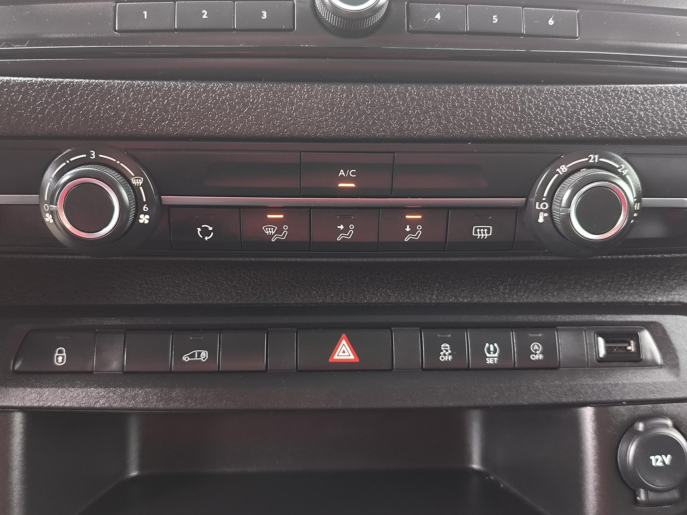 Opel Vivaro, 2023 - pohled č. 15