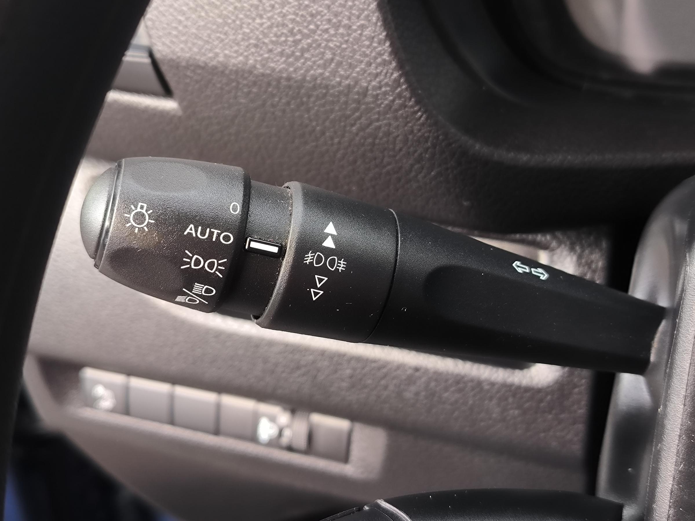 Opel Vivaro, 2023 - pohled č. 16