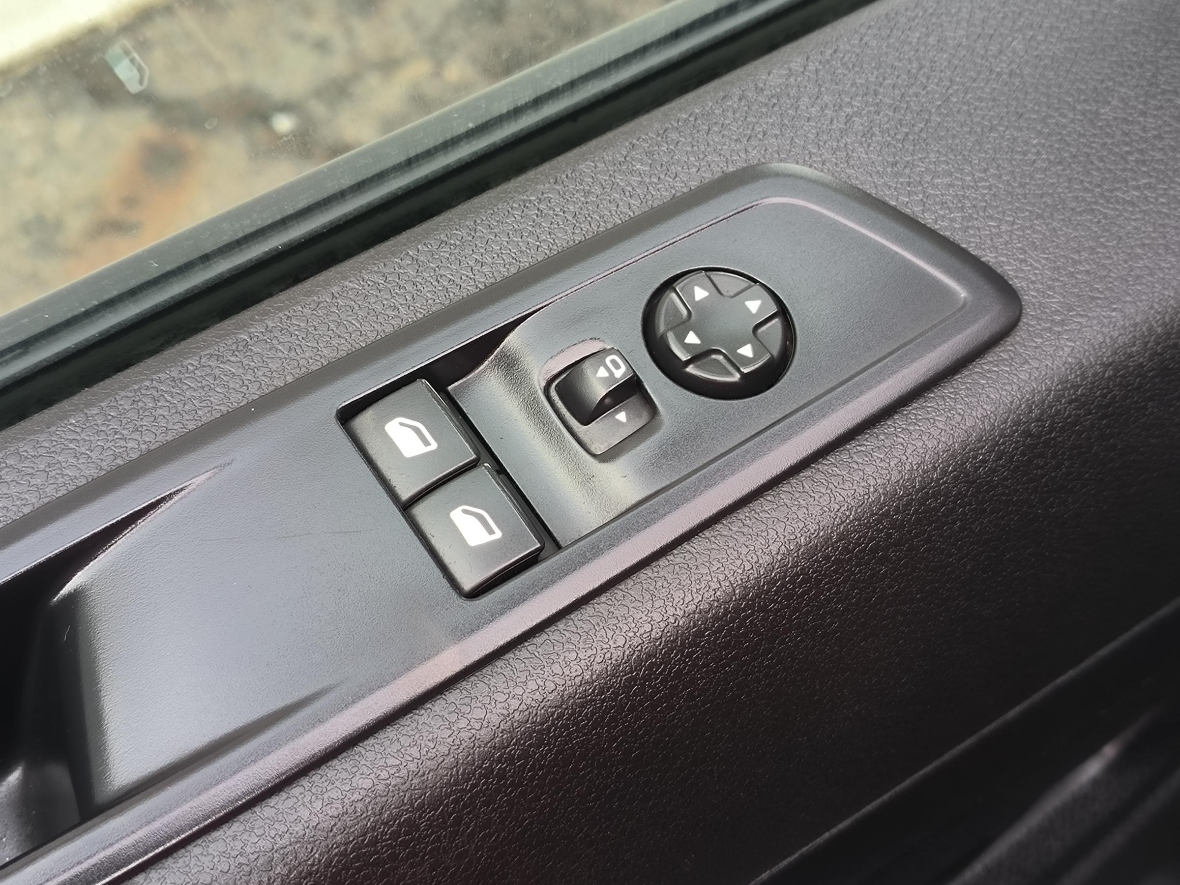 Opel Vivaro, 2023 - pohled č. 19