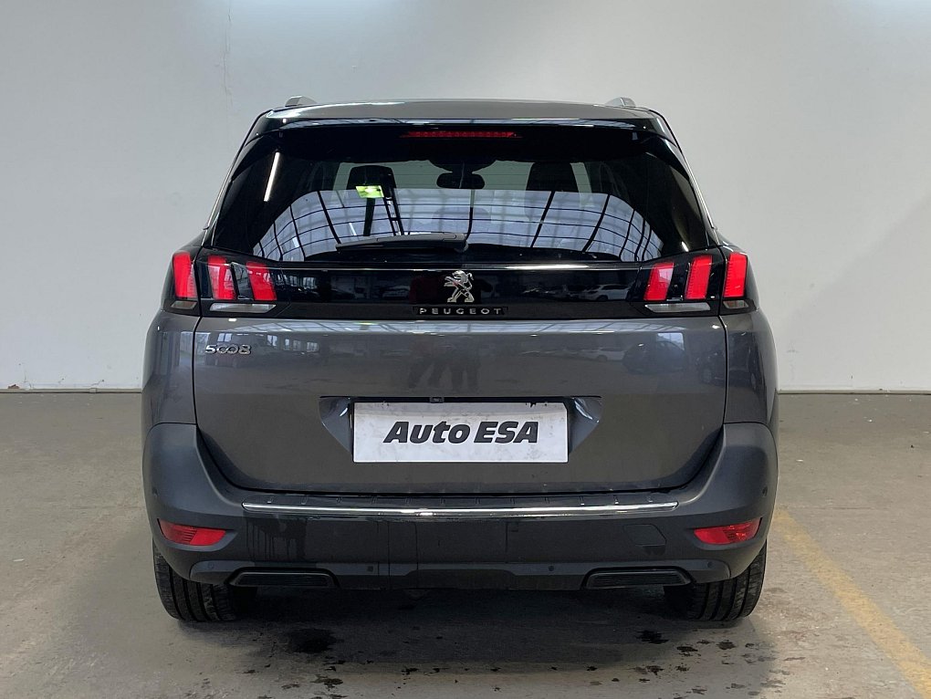 Peugeot 5008 1.5 HDi Crossway