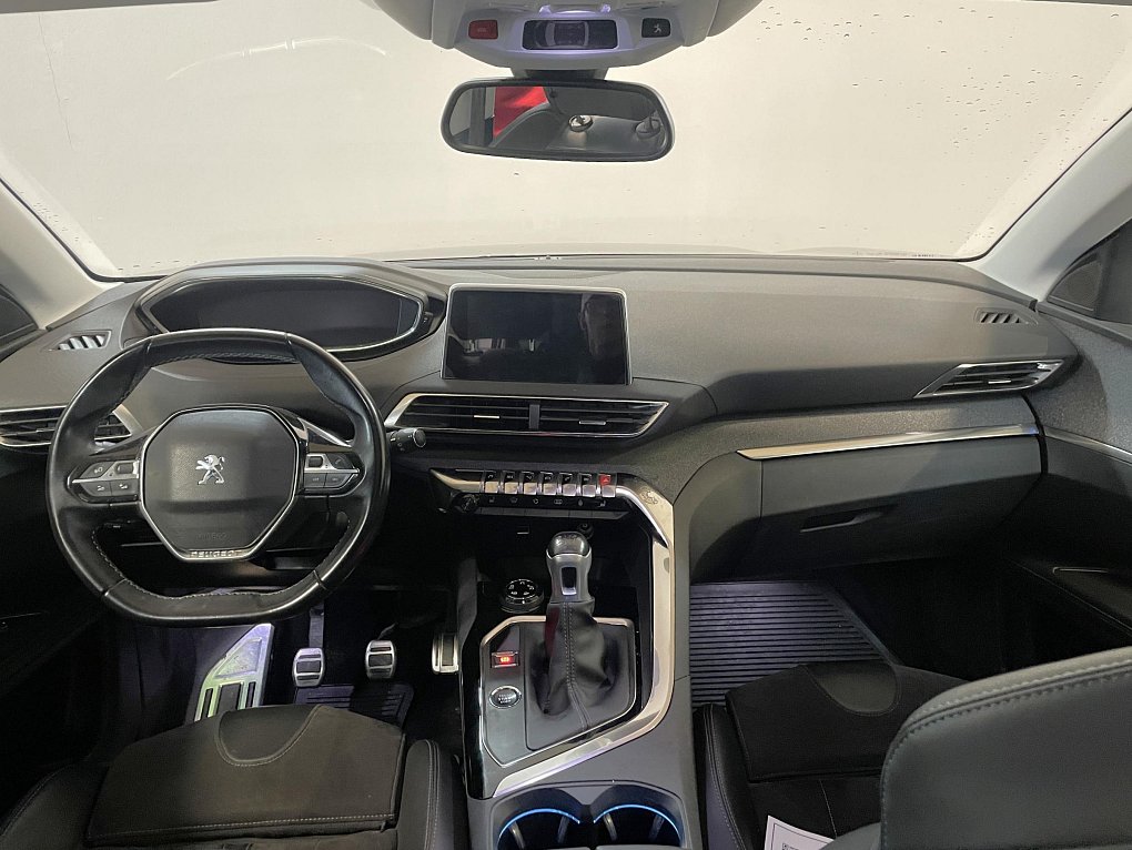 Peugeot 5008 1.5 HDi Crossway