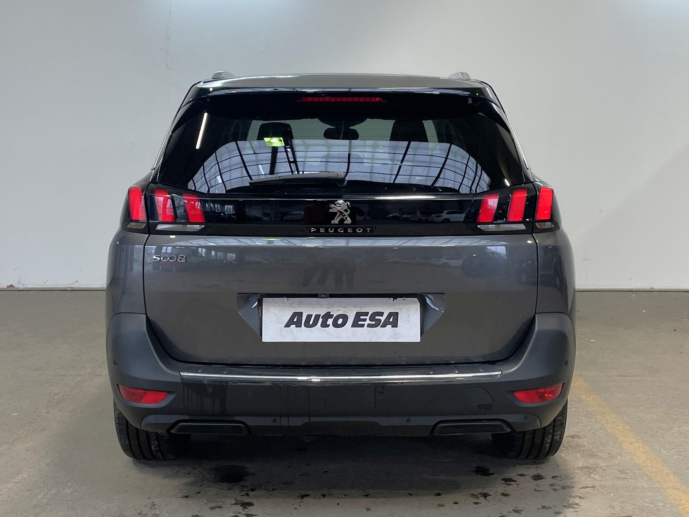 Peugeot 5008, 2019 - pohled č. 5