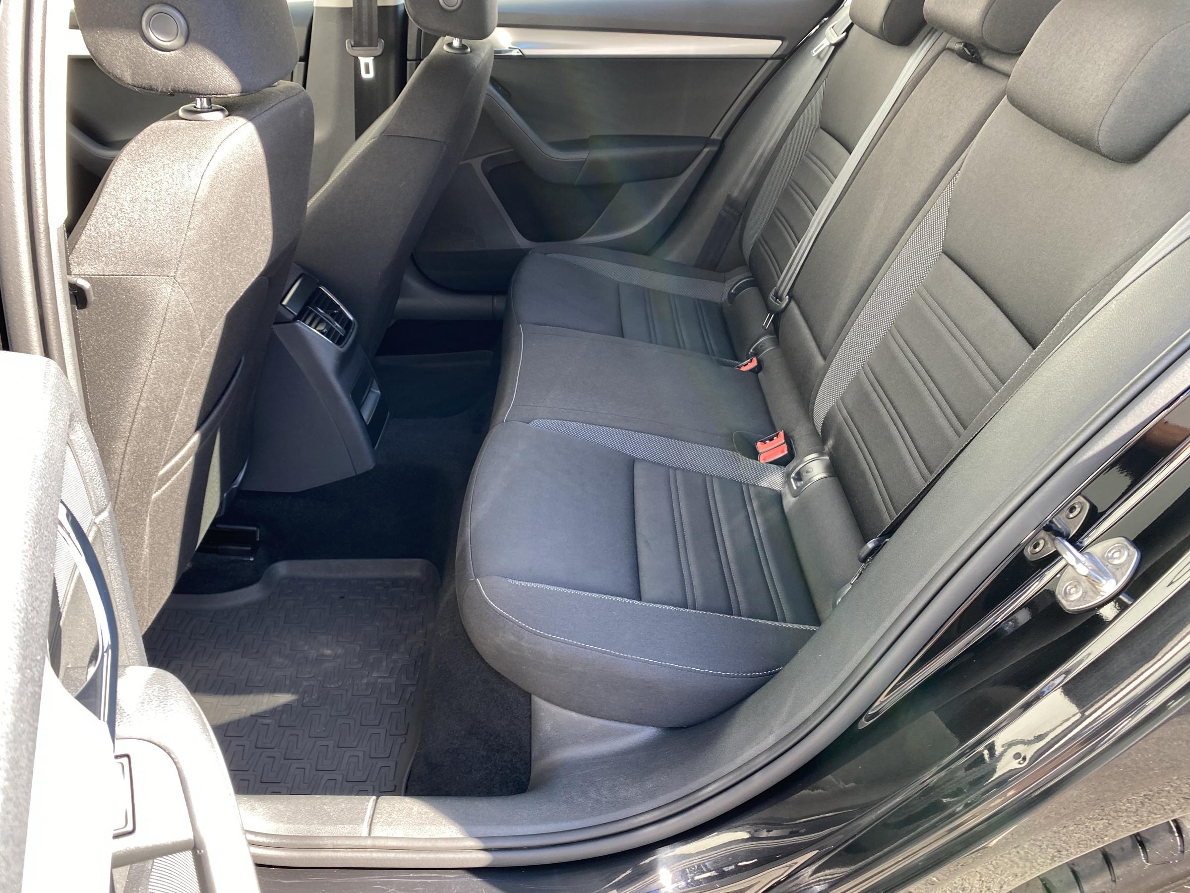 Škoda Octavia III, 2018 - pohled č. 12