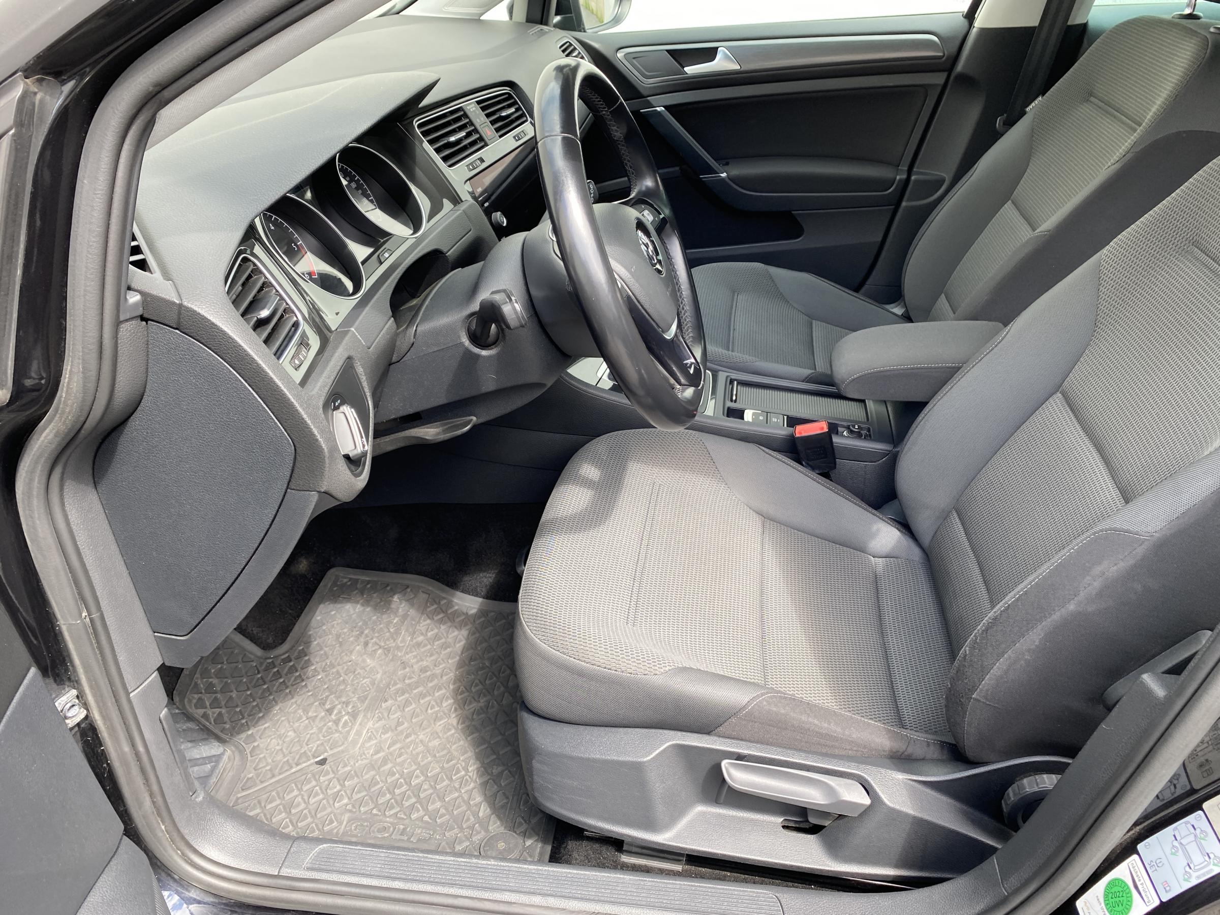 Volkswagen Golf, 2019 - pohled č. 11