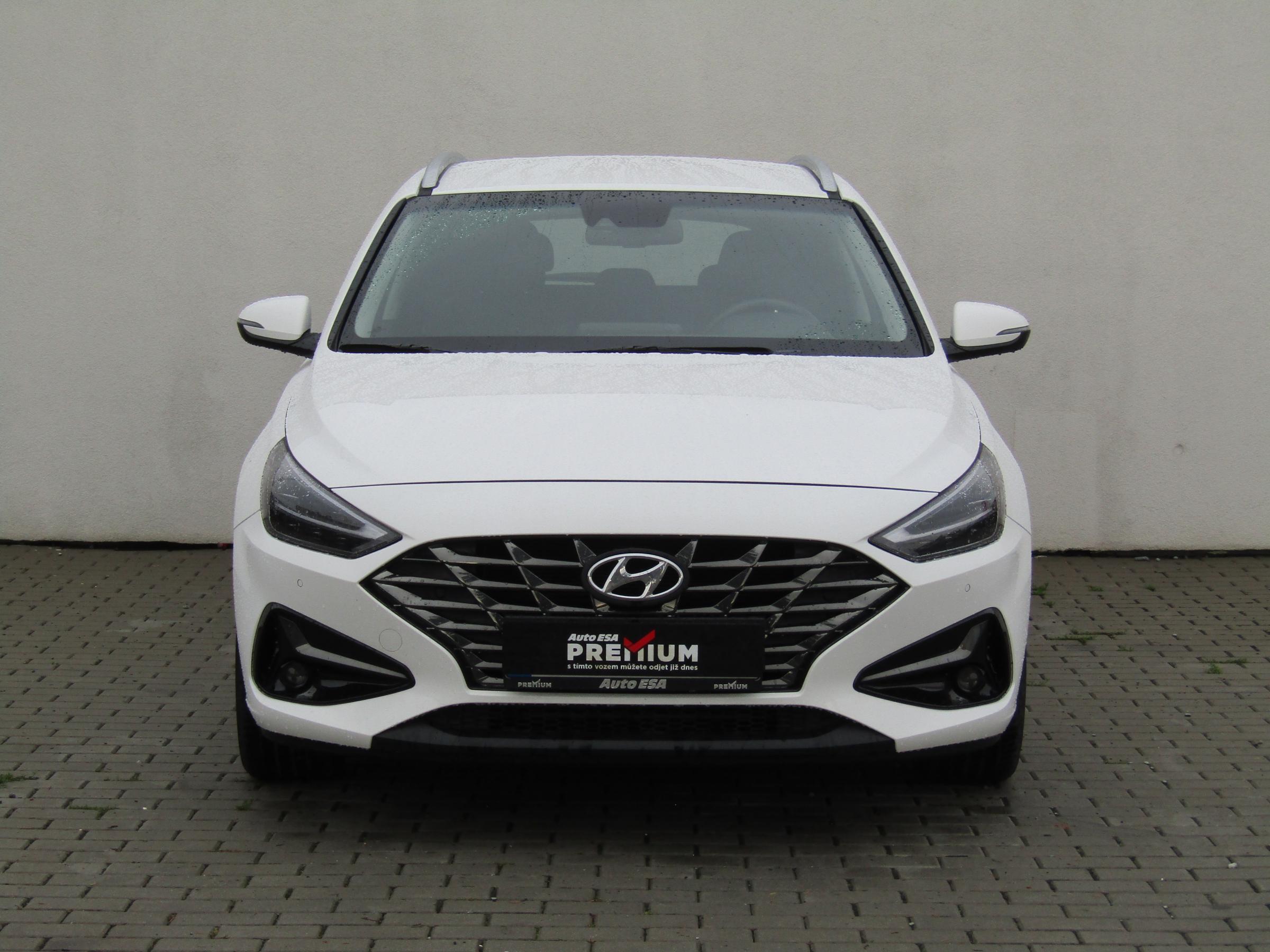 Hyundai i30, 2022 - pohled č. 2