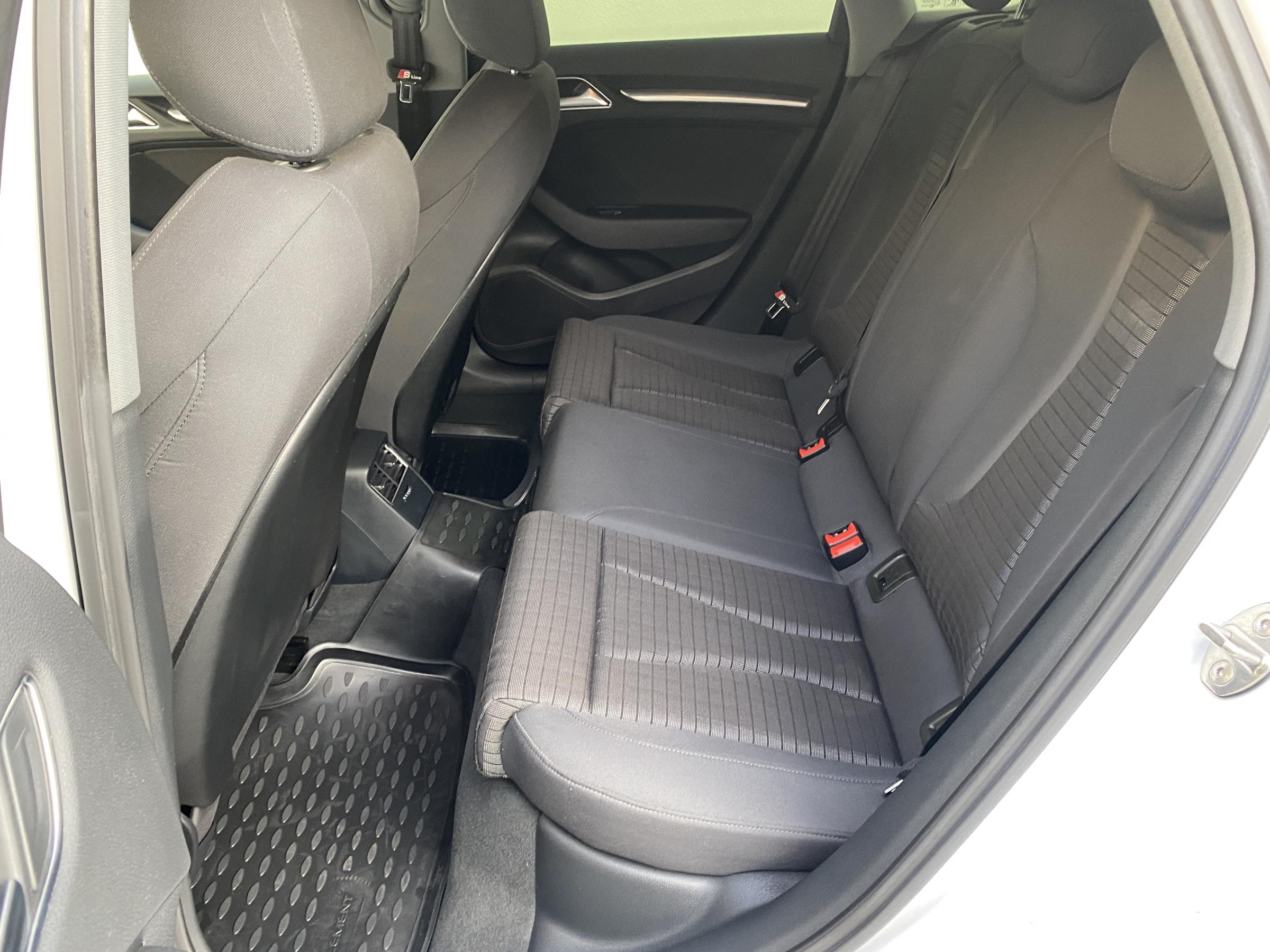 Audi A3, 2020 - pohled č. 10