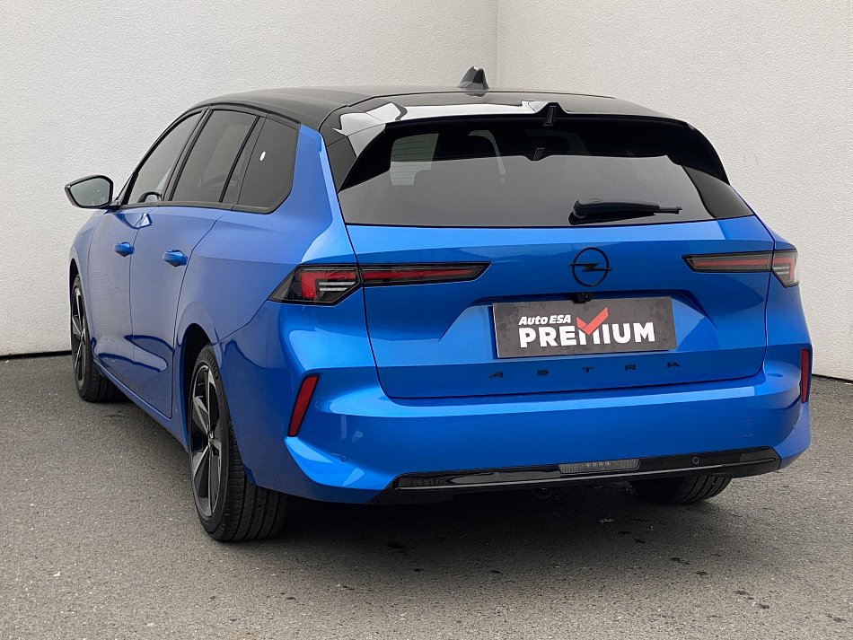 Opel Astra 1.2 i GS Line