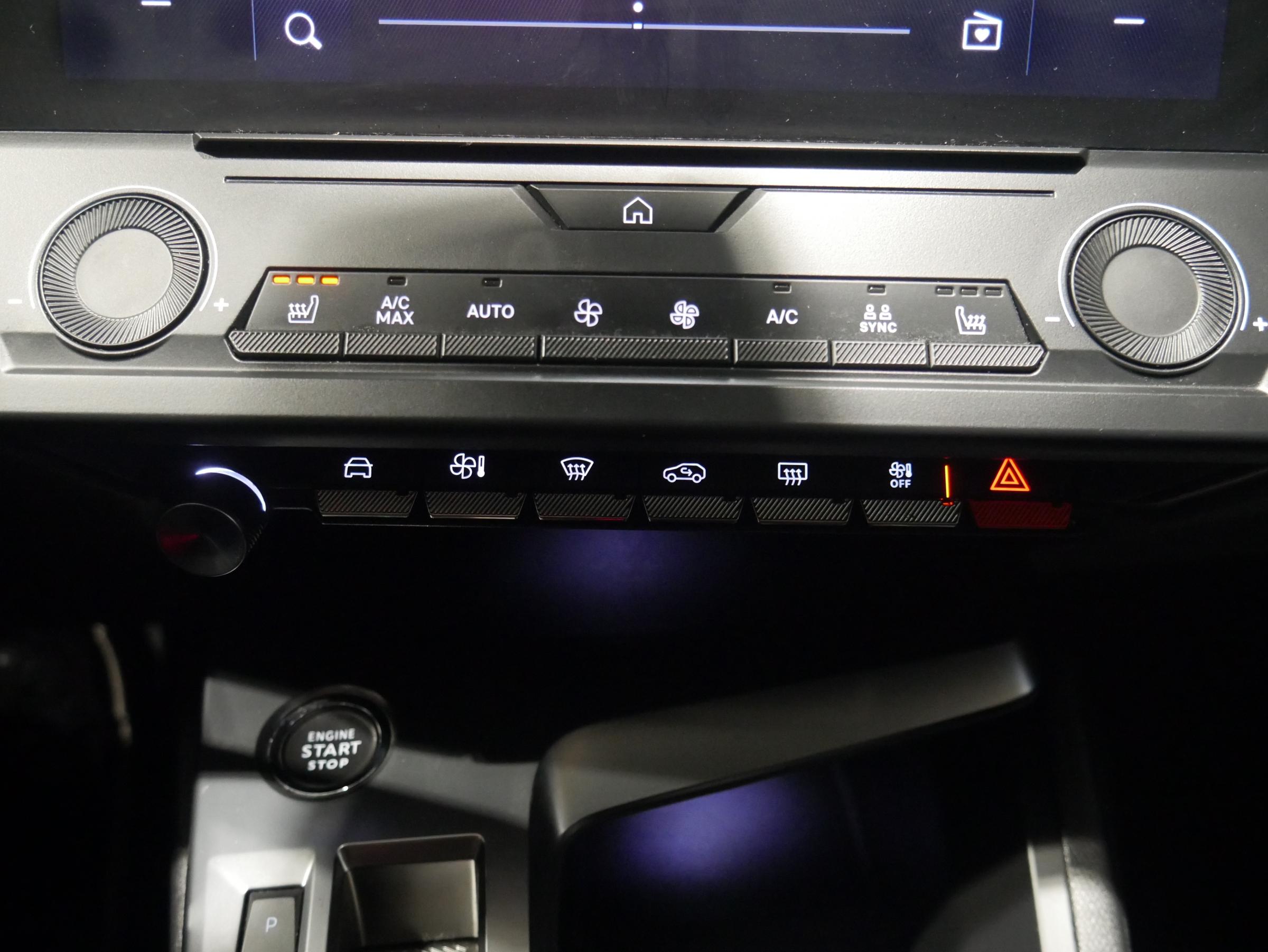 Peugeot 308, 2023 - pohled č. 16