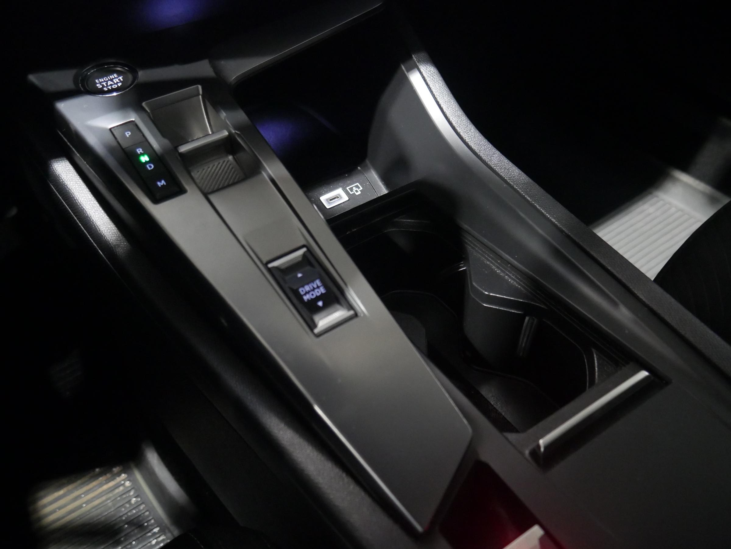 Peugeot 308, 2023 - pohled č. 18