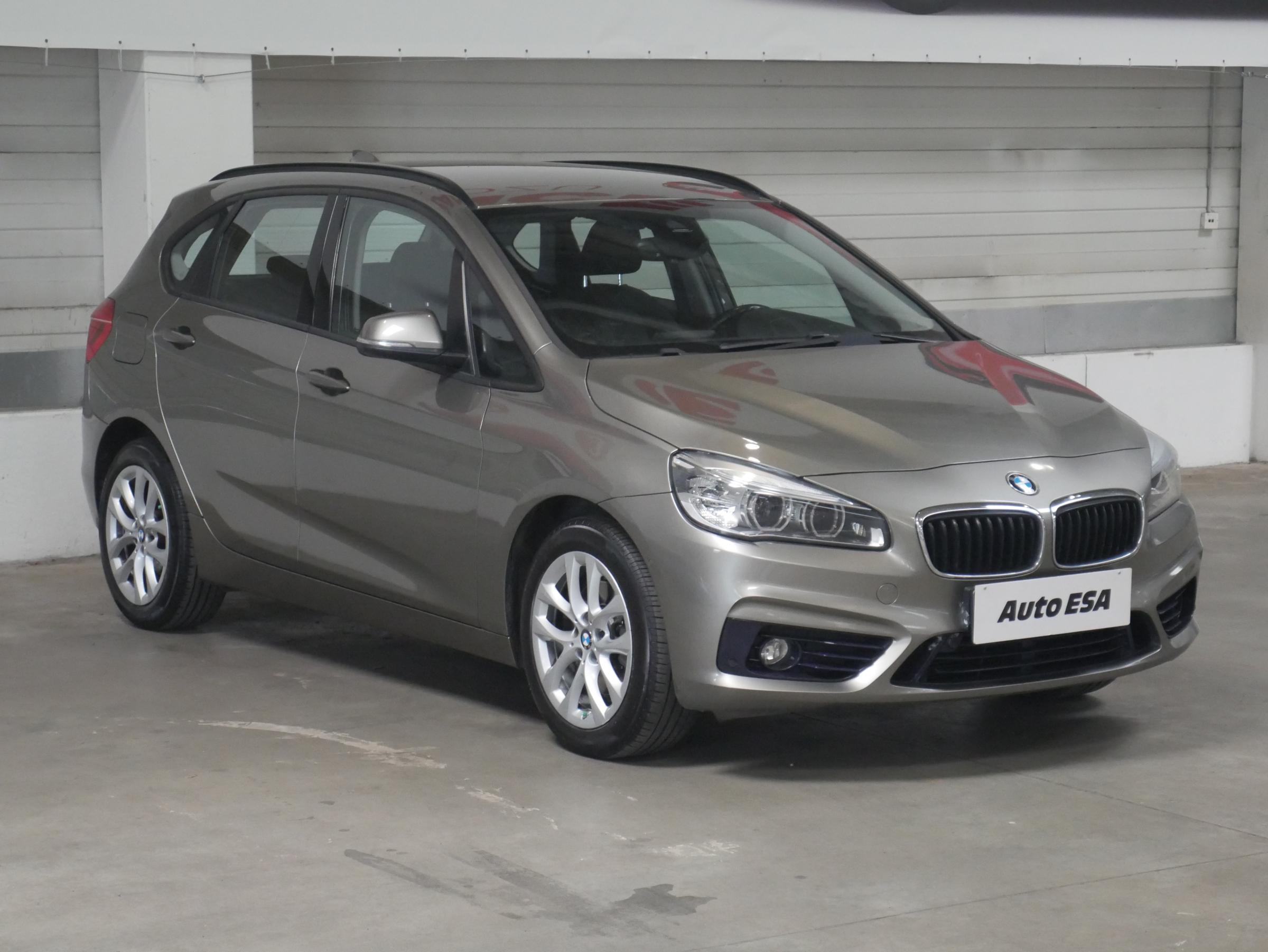 BMW Řada 2, 2015 - celkový pohled