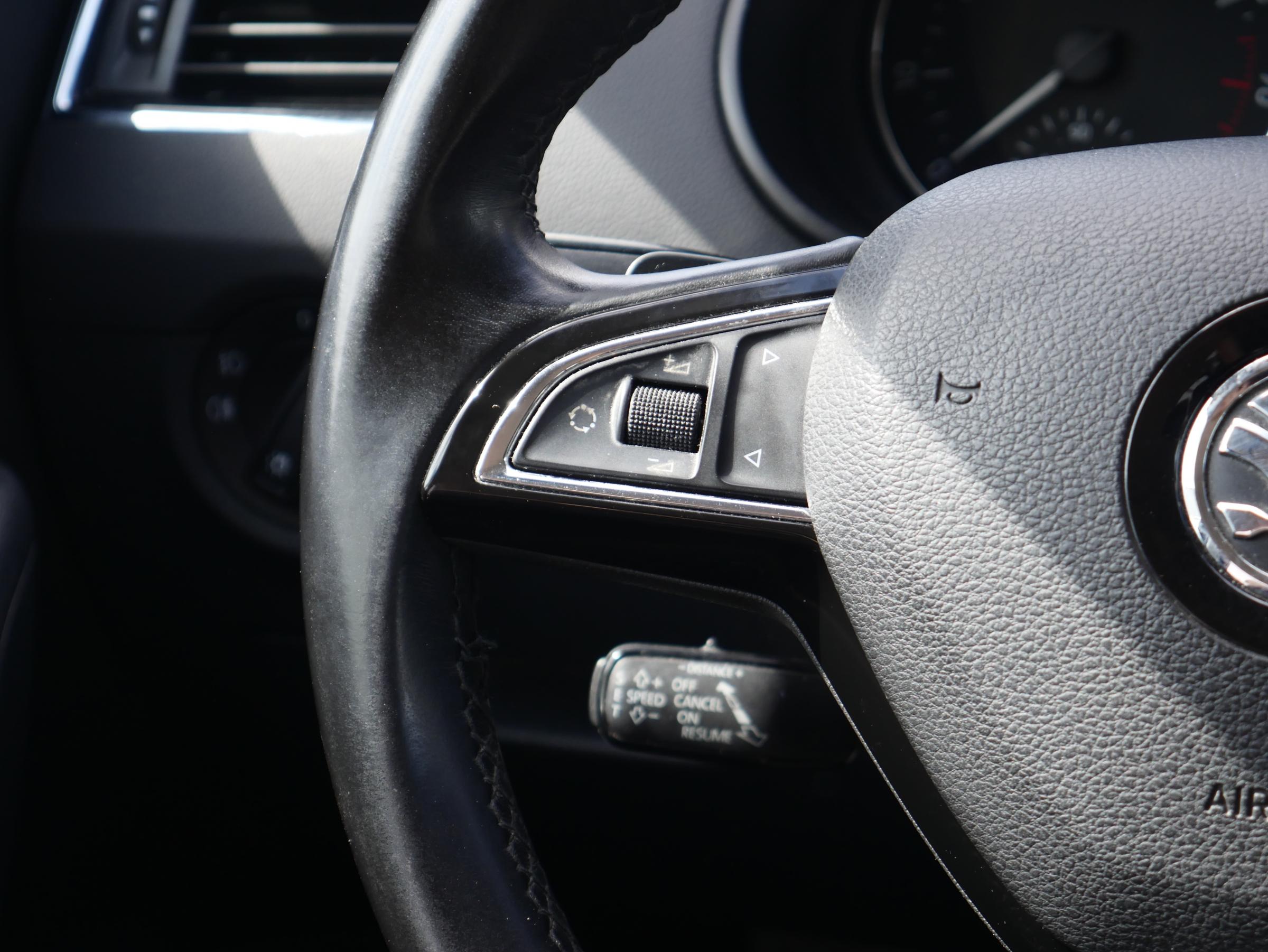 Škoda Octavia III, 2014 - pohled č. 12