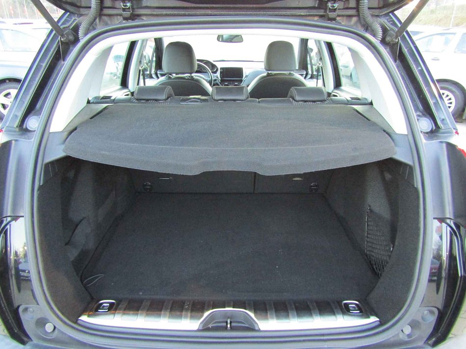 Peugeot 2008 1.2PT Allure