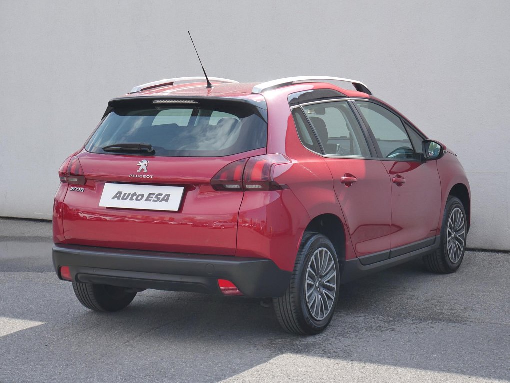 Peugeot 2008 1.2PT 