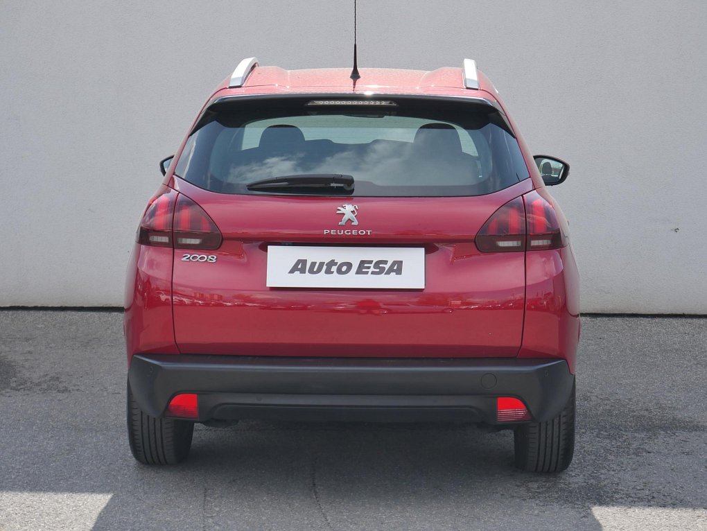 Peugeot 2008 1.2PT 
