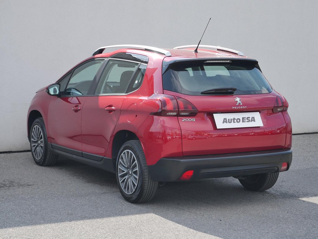 Peugeot 2008 1.2PT 