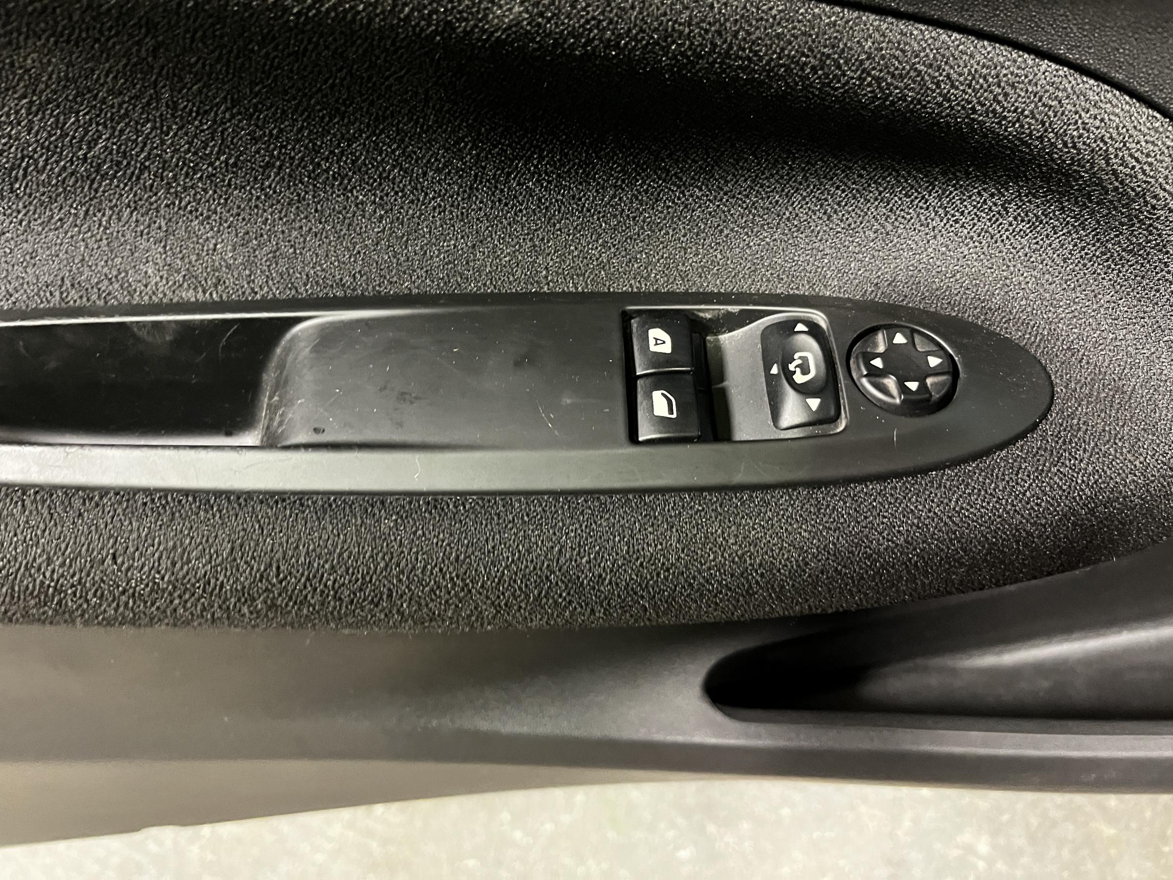 Citroën DS3, 2017 - pohled č. 12