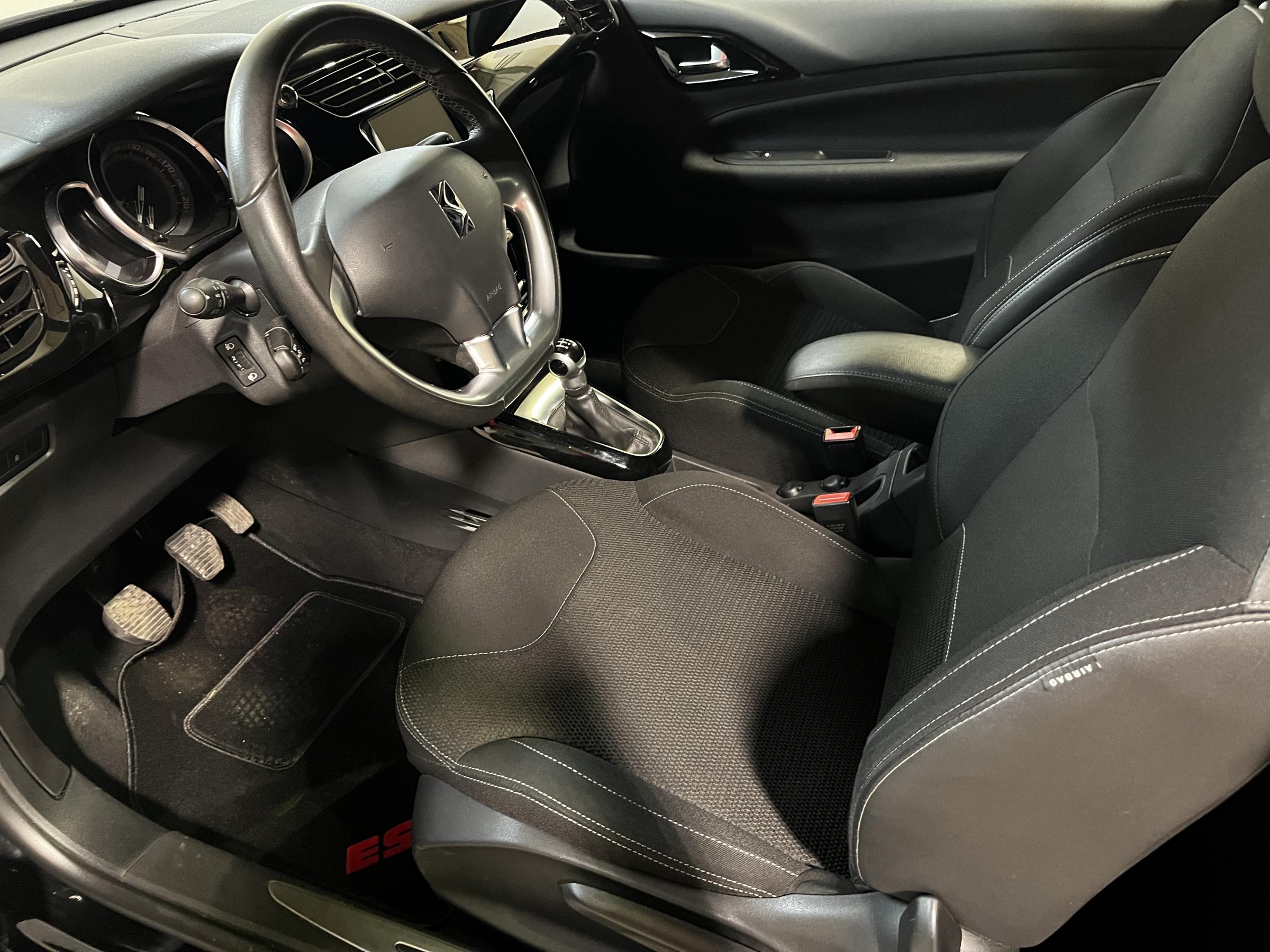 Citroën DS3, 2017 - pohled č. 9