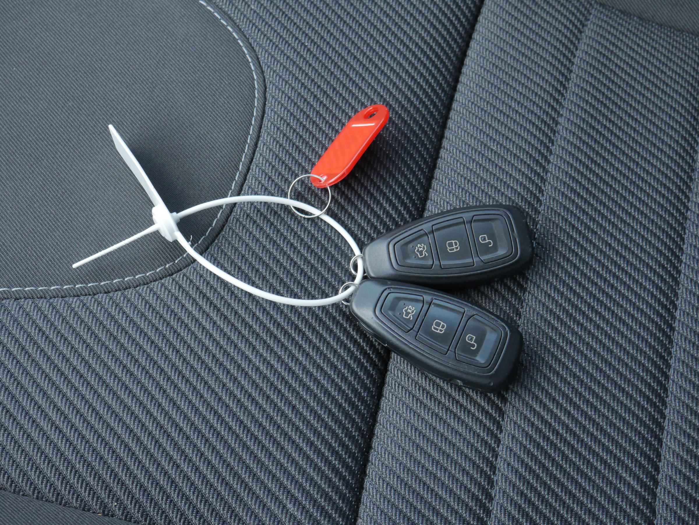 Ford Kuga, 2013 - pohled č. 21