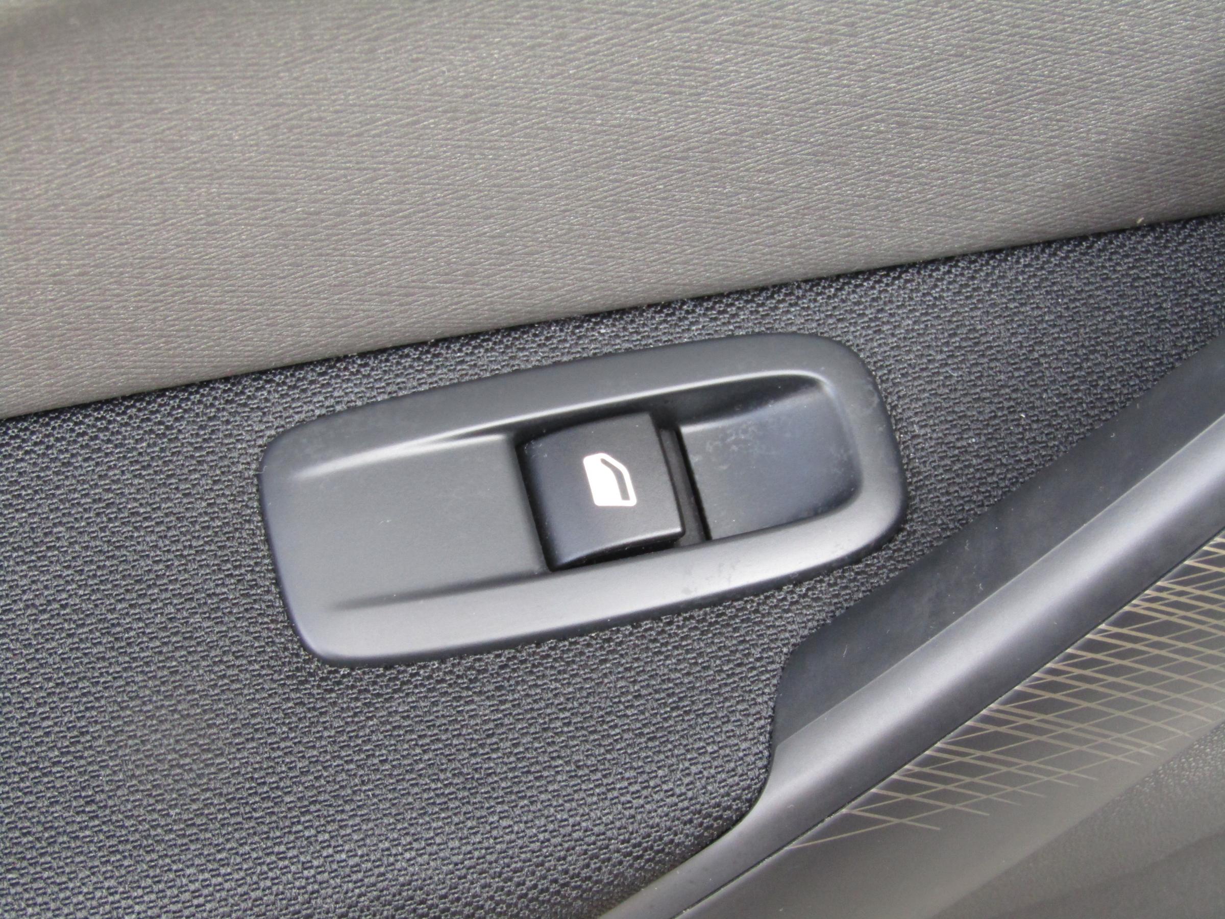 Citroën C4 Picasso, 2014 - pohled č. 12