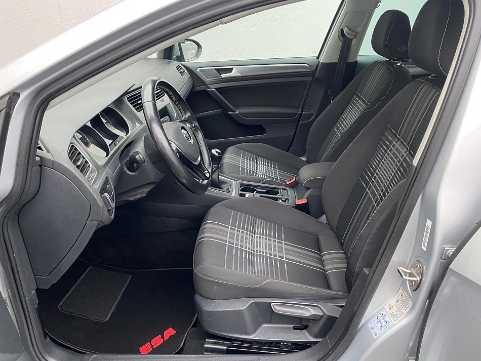 Volkswagen Golf 2.0 TDi Lounge