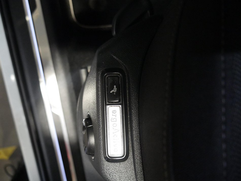 Volkswagen Tiguan 2.0TDi 