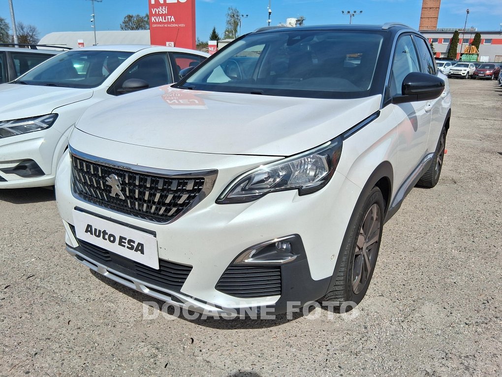 Peugeot 3008 1.2 PT 