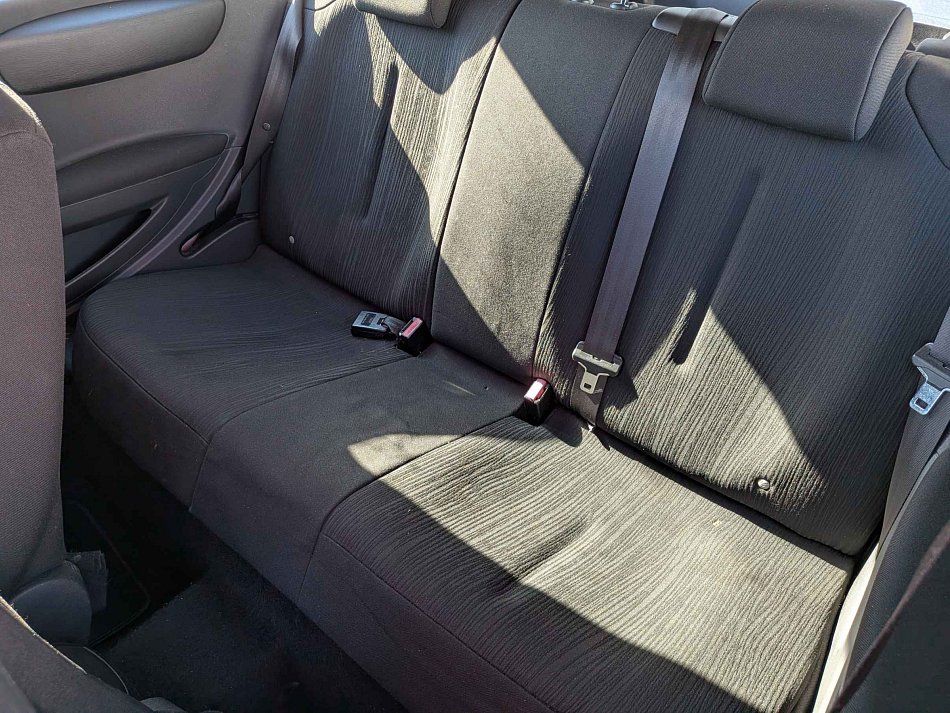 Citroën C4 1.4 16V 