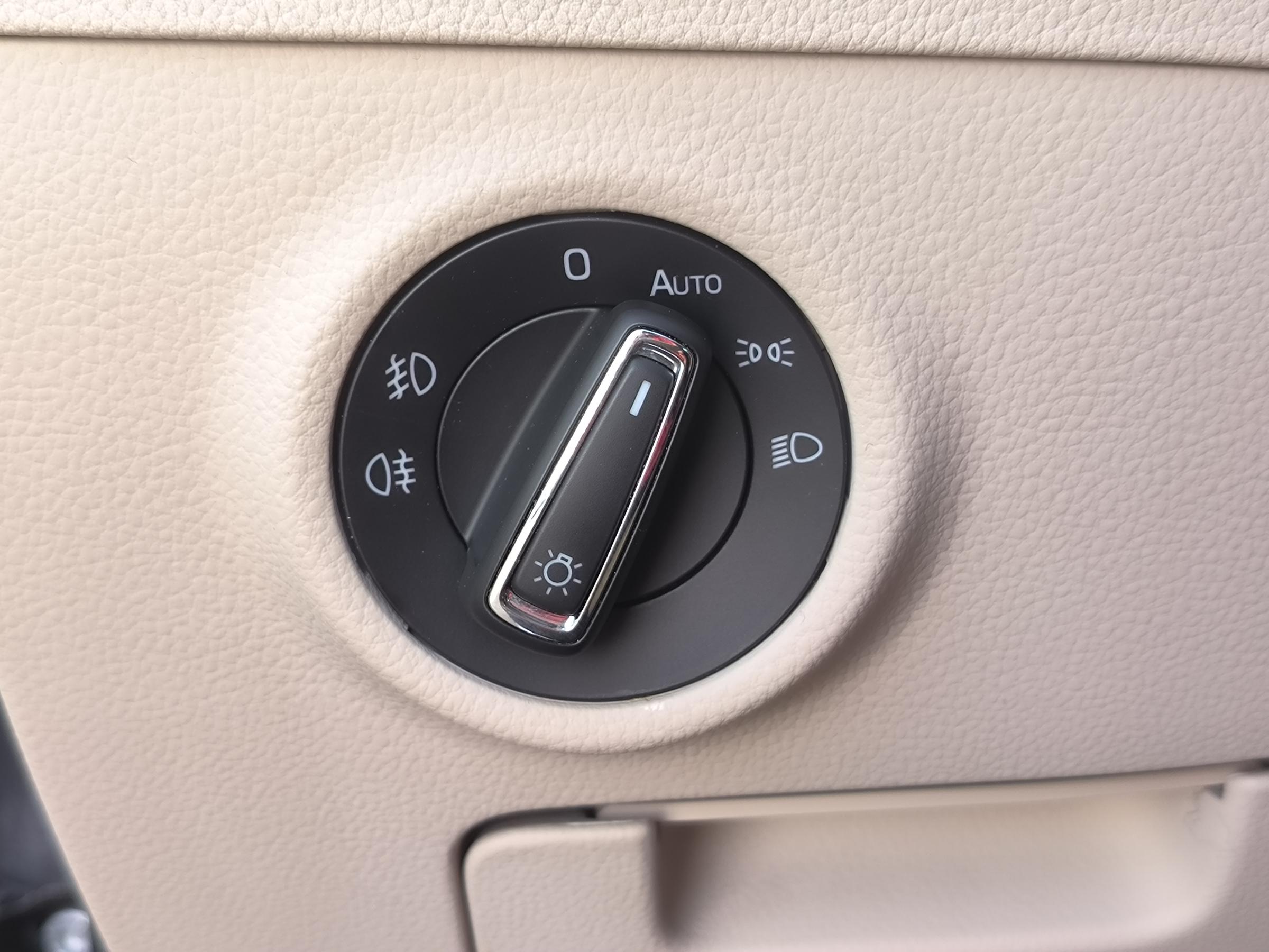 Škoda Superb III, 2015 - pohled č. 25