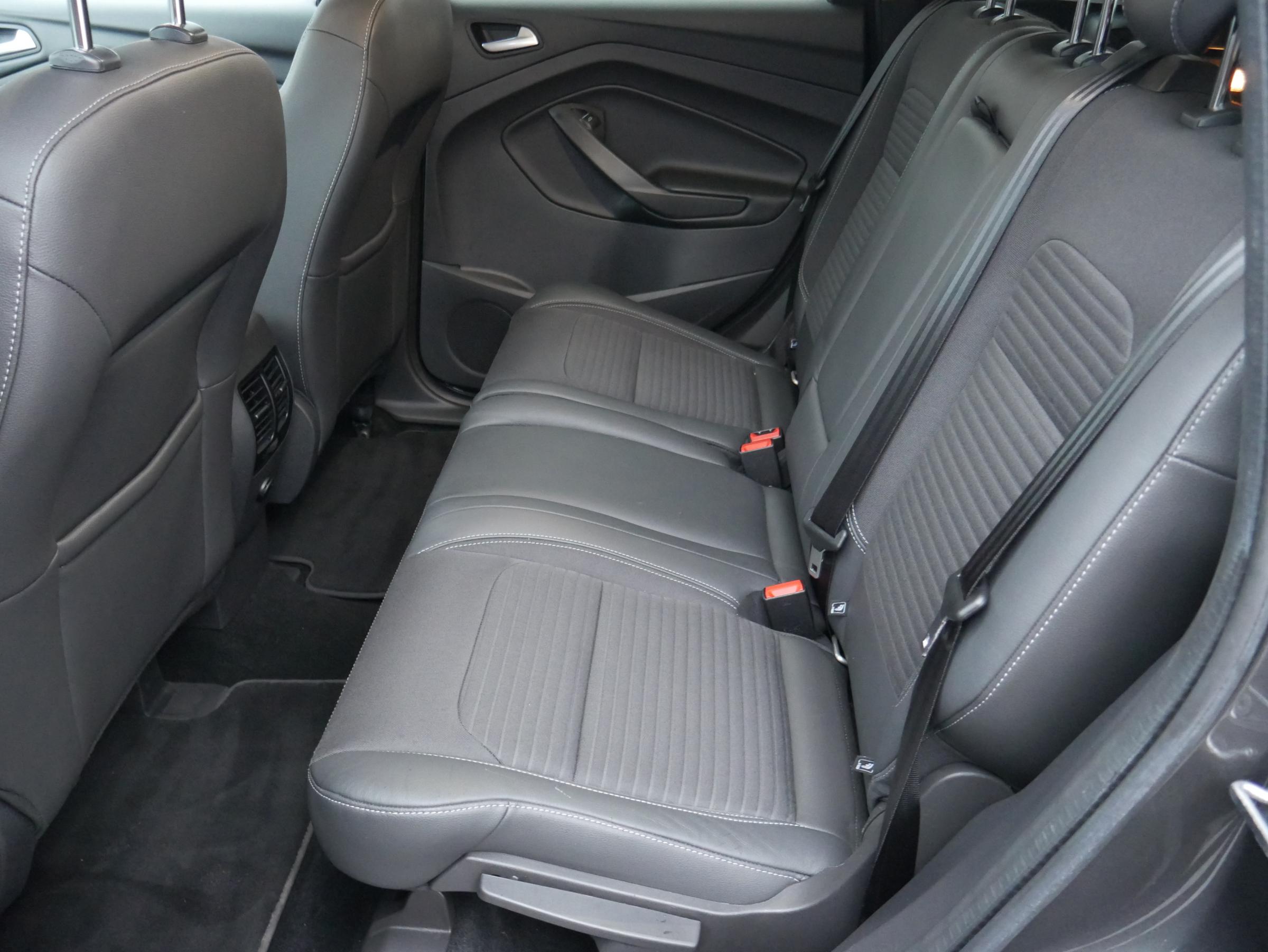 Ford Kuga, 2017 - pohled č. 10