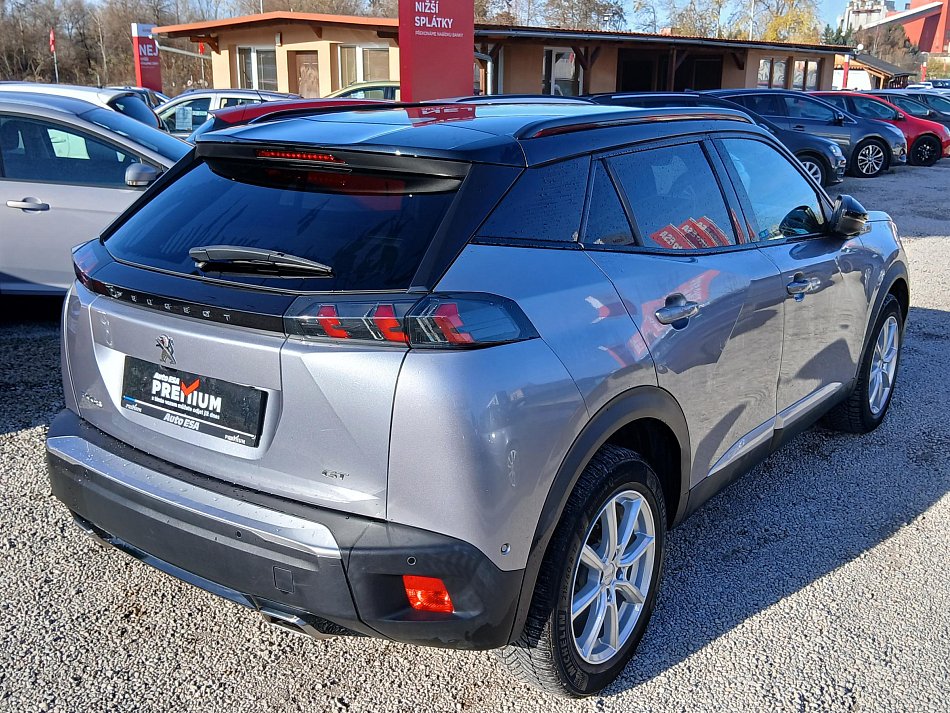 Peugeot 2008 1.2 PT 