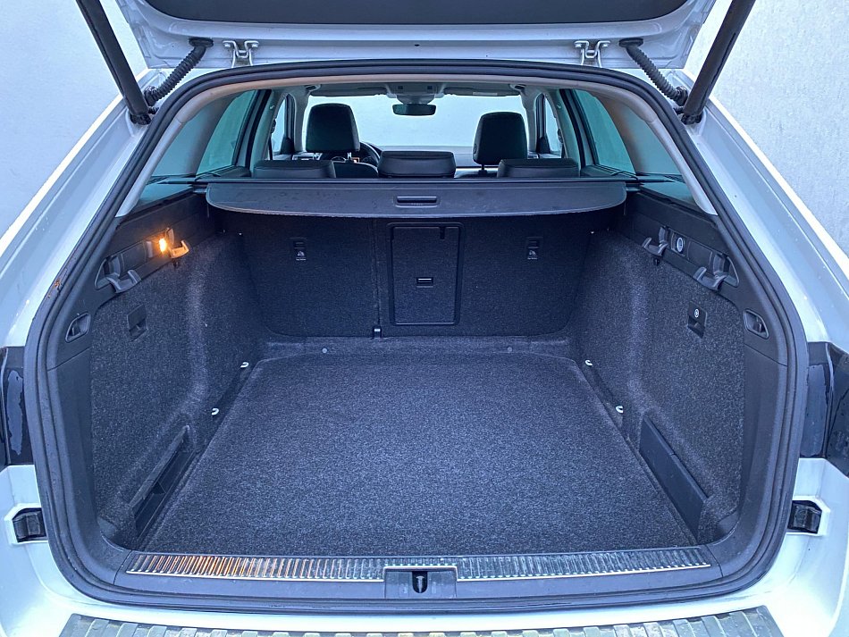 Škoda Superb III 2.0 TDi Style 4x4